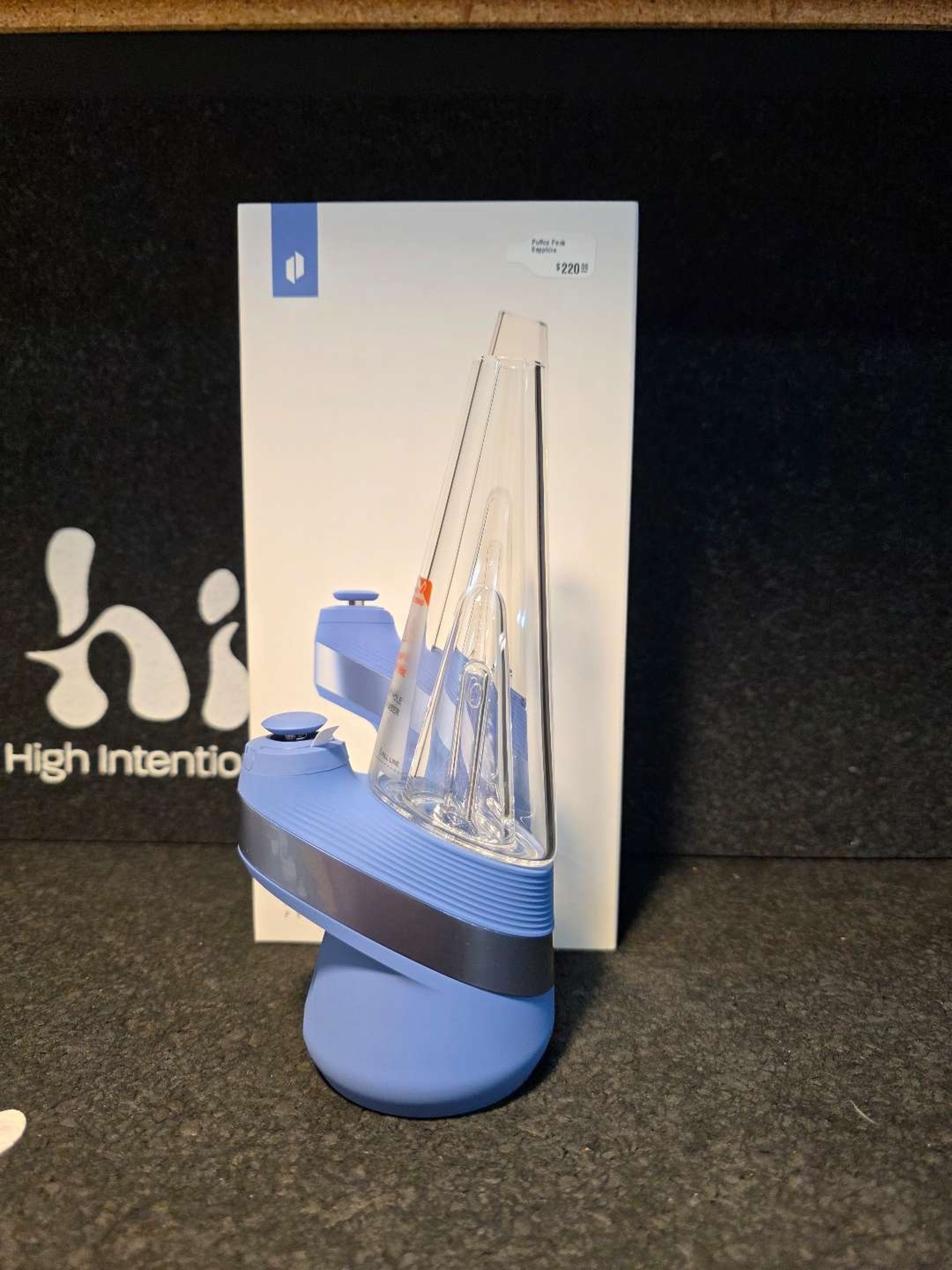 Preview pic of Puffco 'New Peak' LE Sapphire