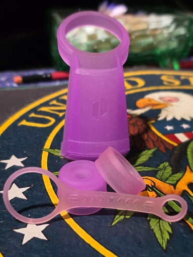 Preview pic of Berry Puffco OG travel pack
