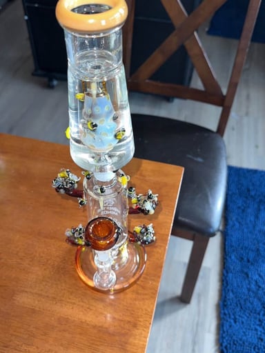 Preview pic of Bong