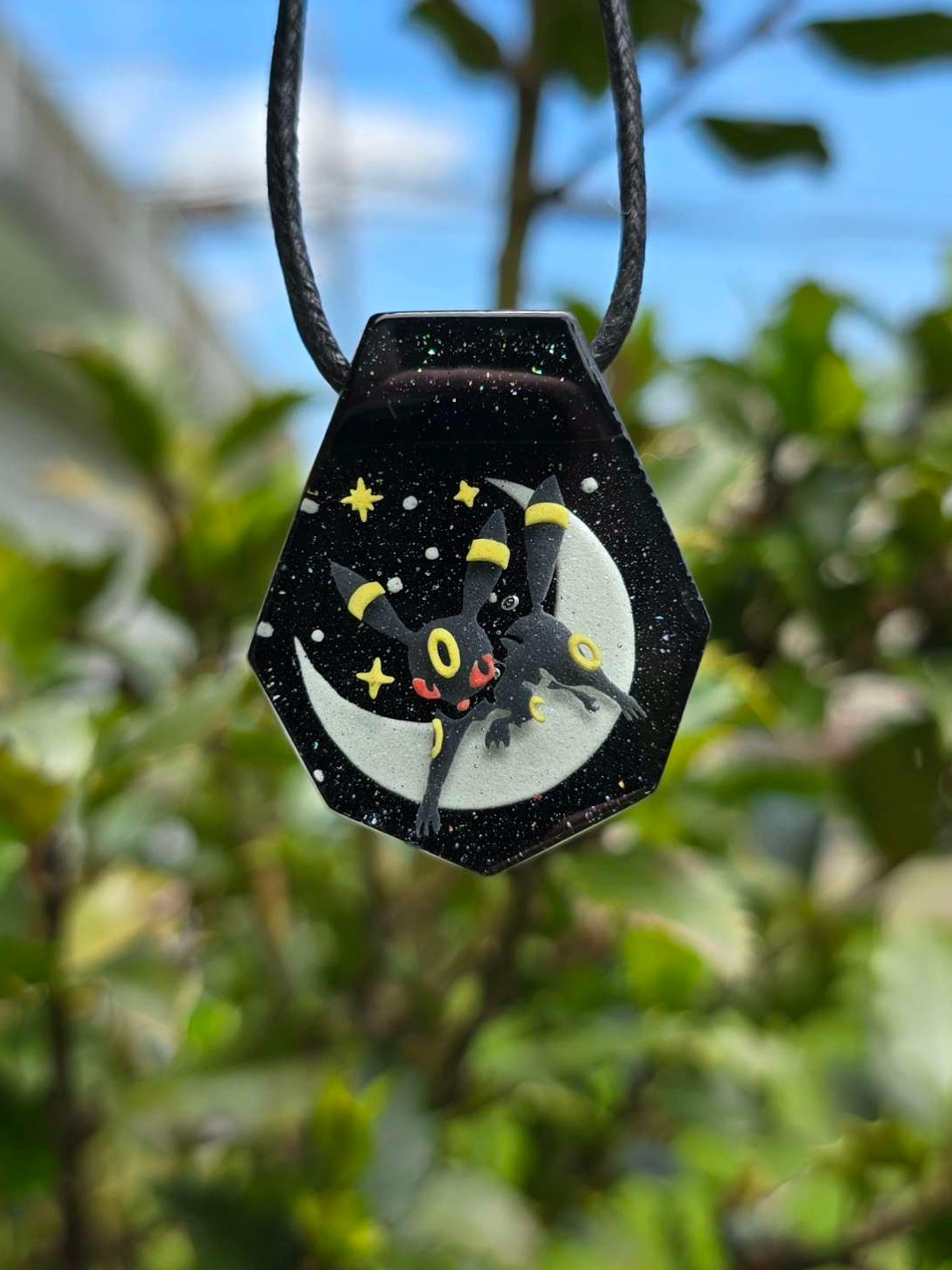 Preview pic of Umbreon Layered Glow UV Pendant
