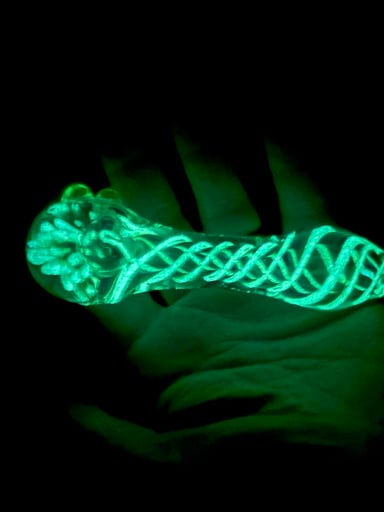 Preview pic of 4” glow in the dark pipe