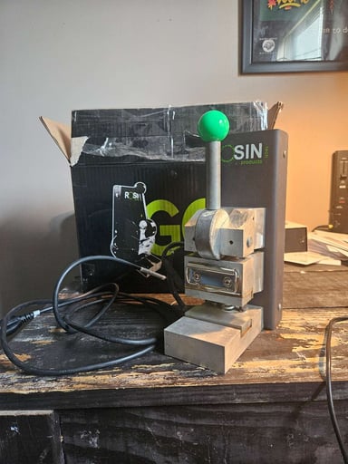 Preview pic of Rosin Tech Labs press