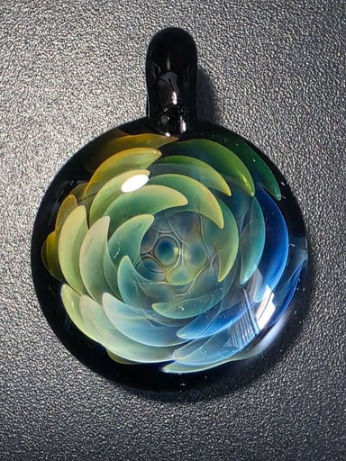 Preview pic of Fume Implosion Pendant