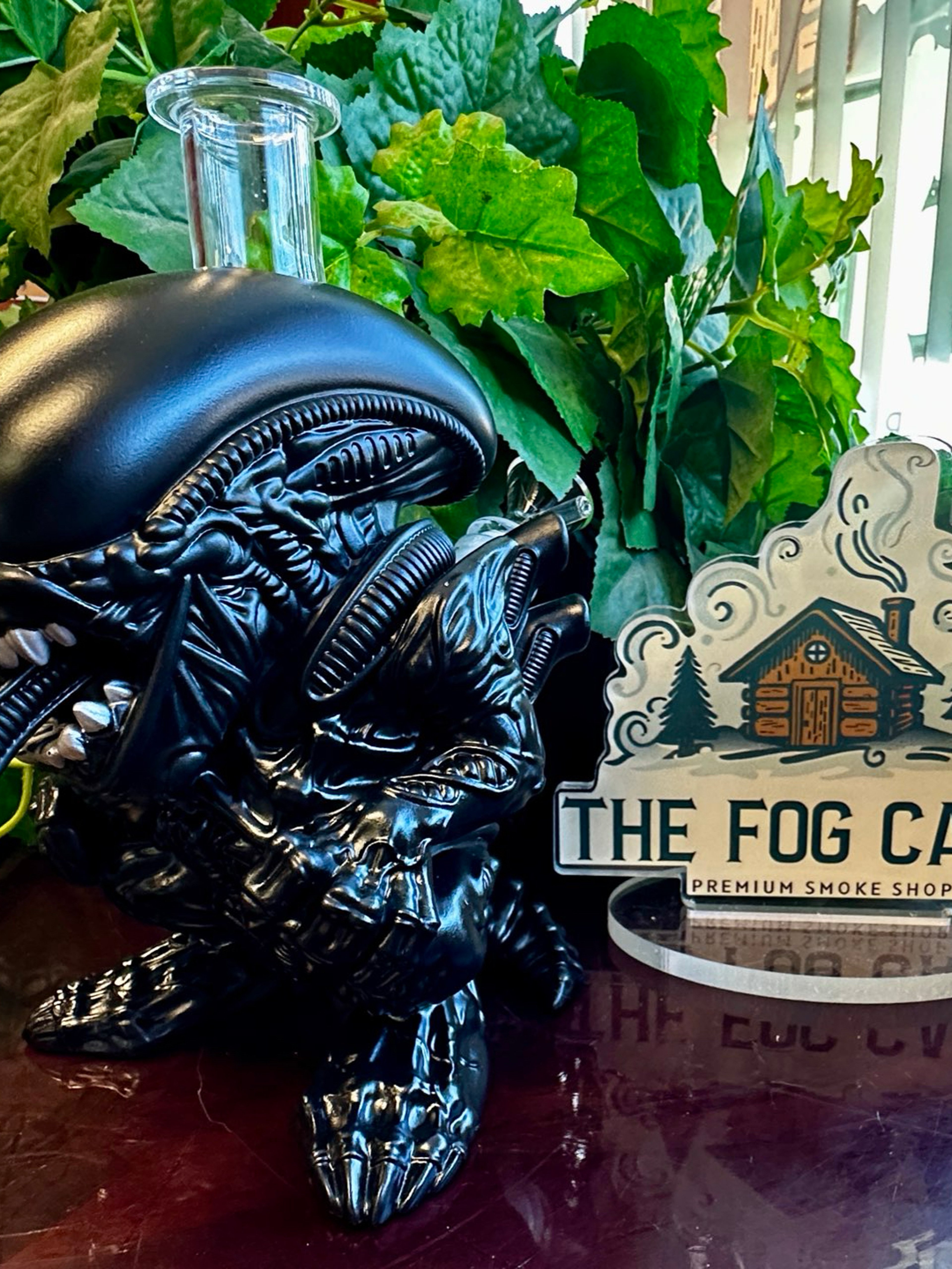 Preview pic of Black Alien Bong