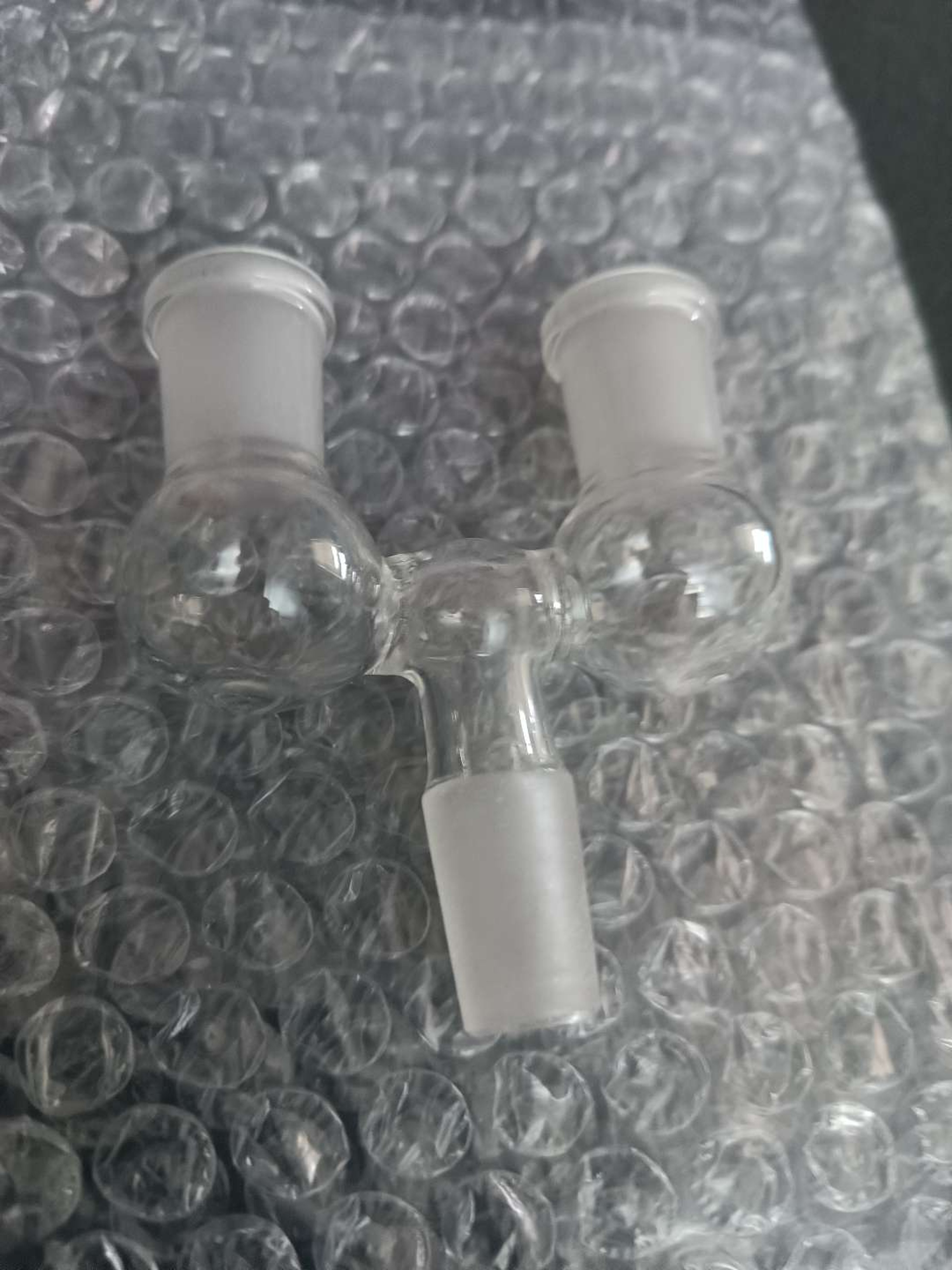 Preview pic of 14mm 2 in 1 Joint Adapter with 2 14mm Bowls.