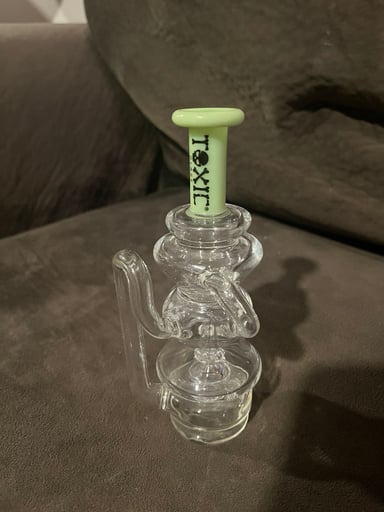 Preview pic of Toxic recycler for Puffco peak