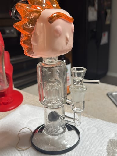 Preview pic of Rick and Morty bong