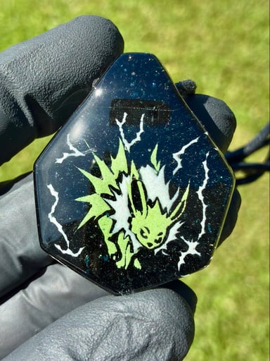 Preview pic of Pokemon Jolteon pendant bigger 37mm