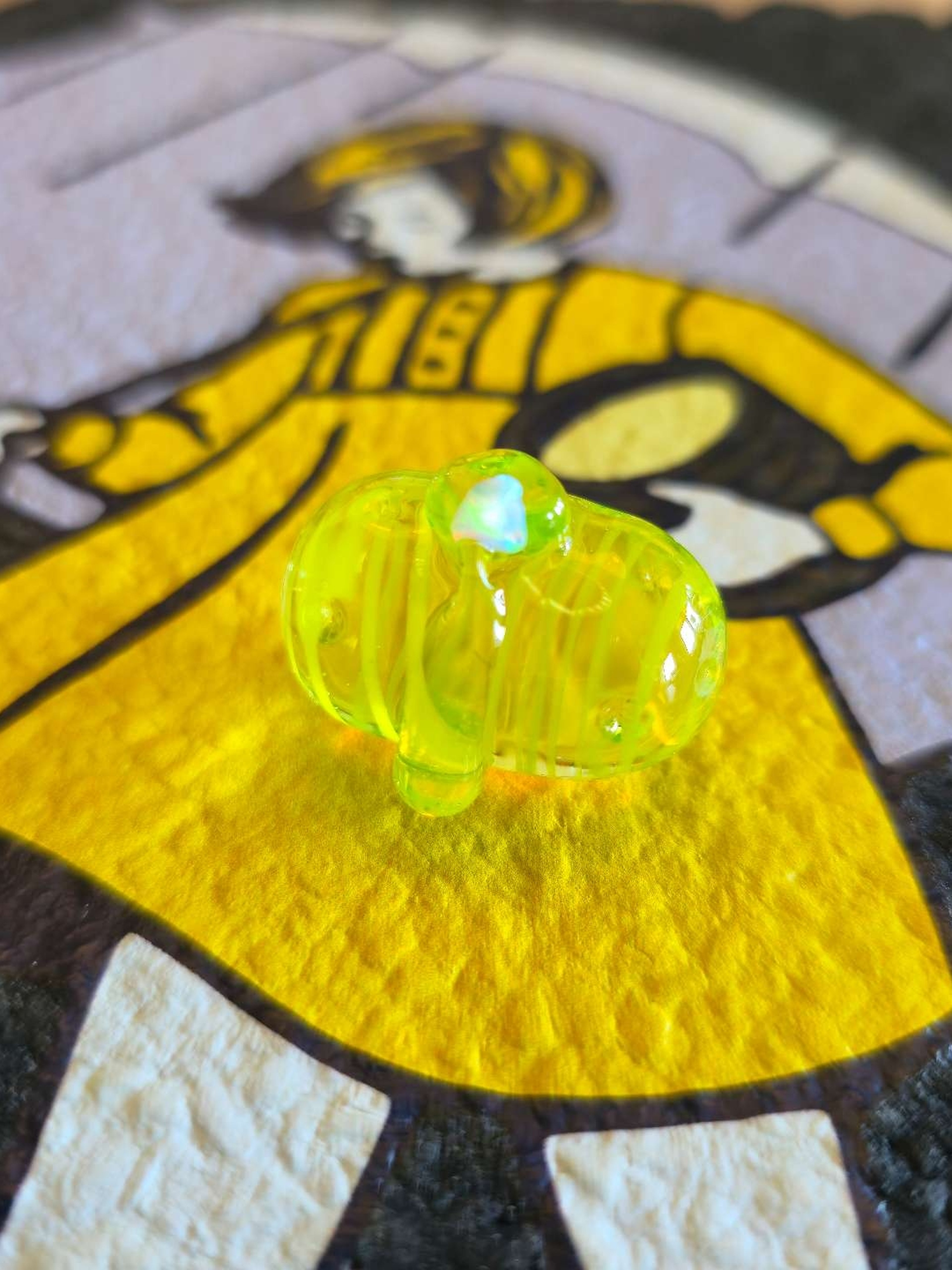 Preview pic of Alec Blows Glass Pocket Potato