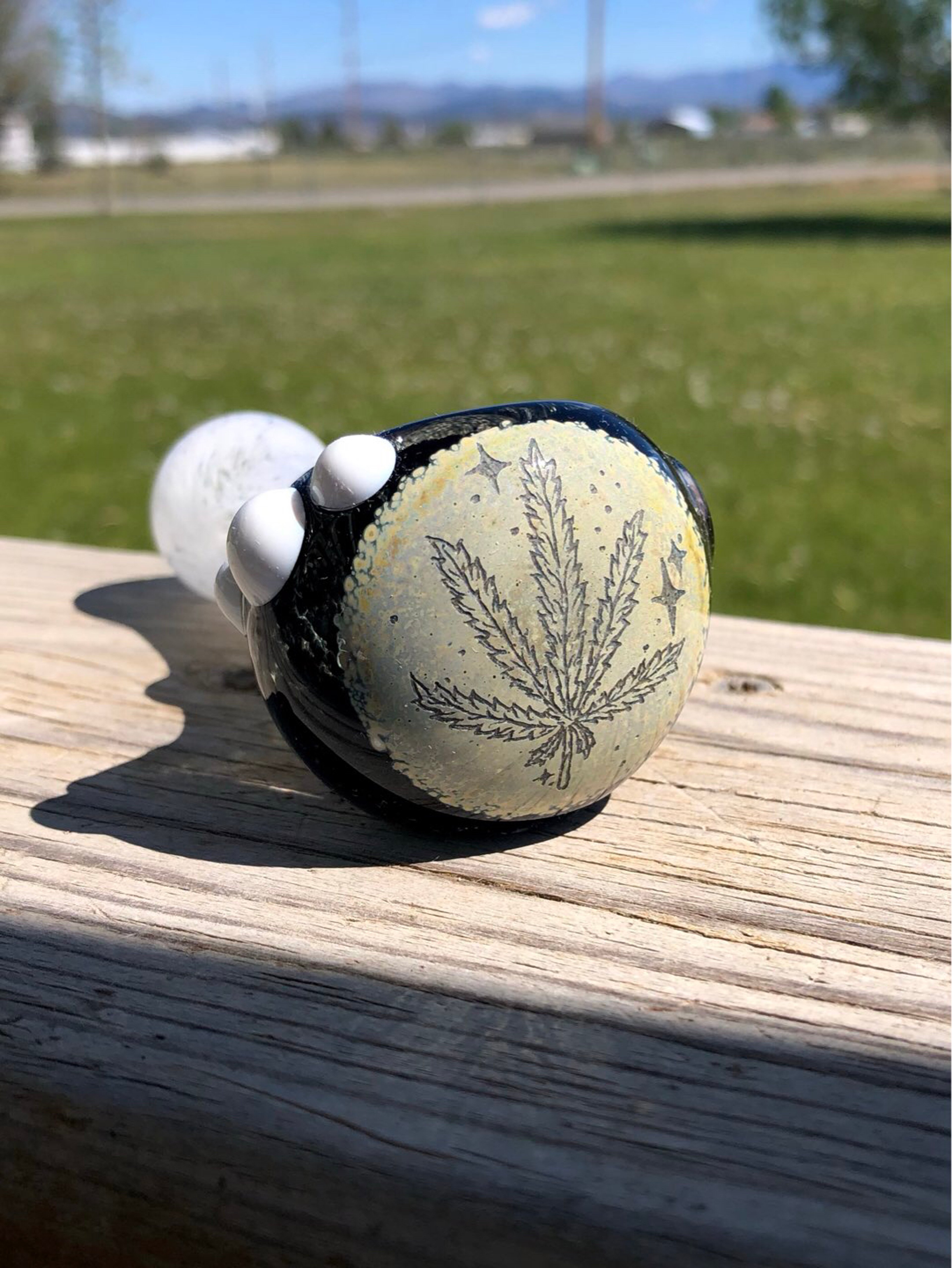 Preview pic of Leaf Engraved Spoon