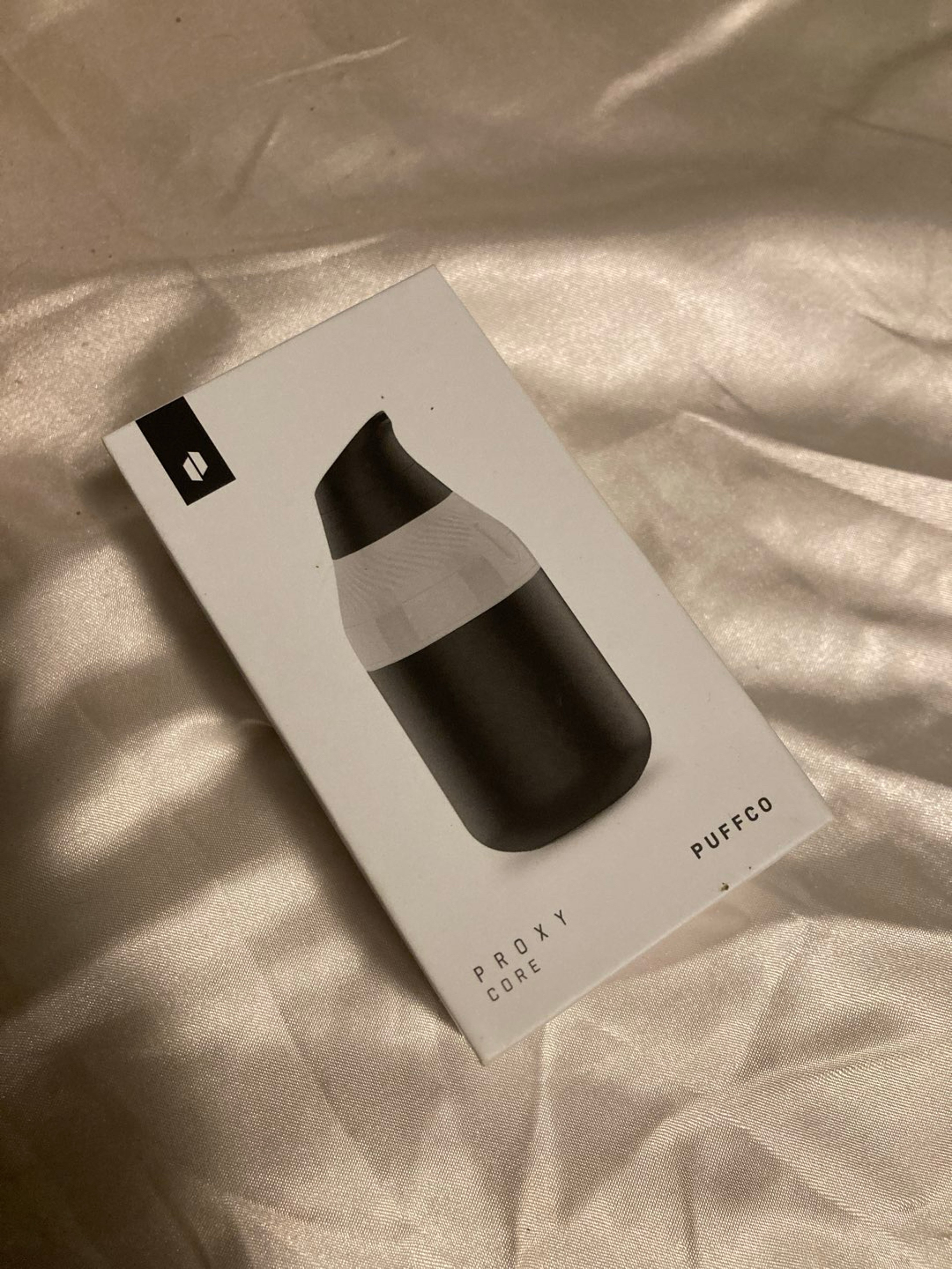 Preview pic of Puffco Proxy Core onyx (Terp pearls not included)