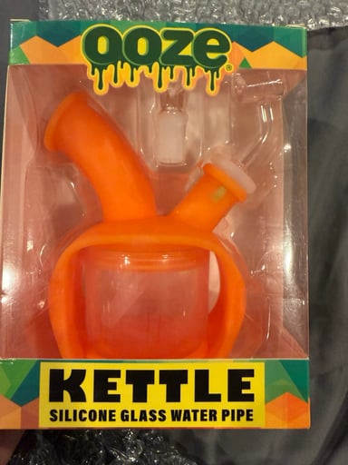 Preview pic of Glass water pipe