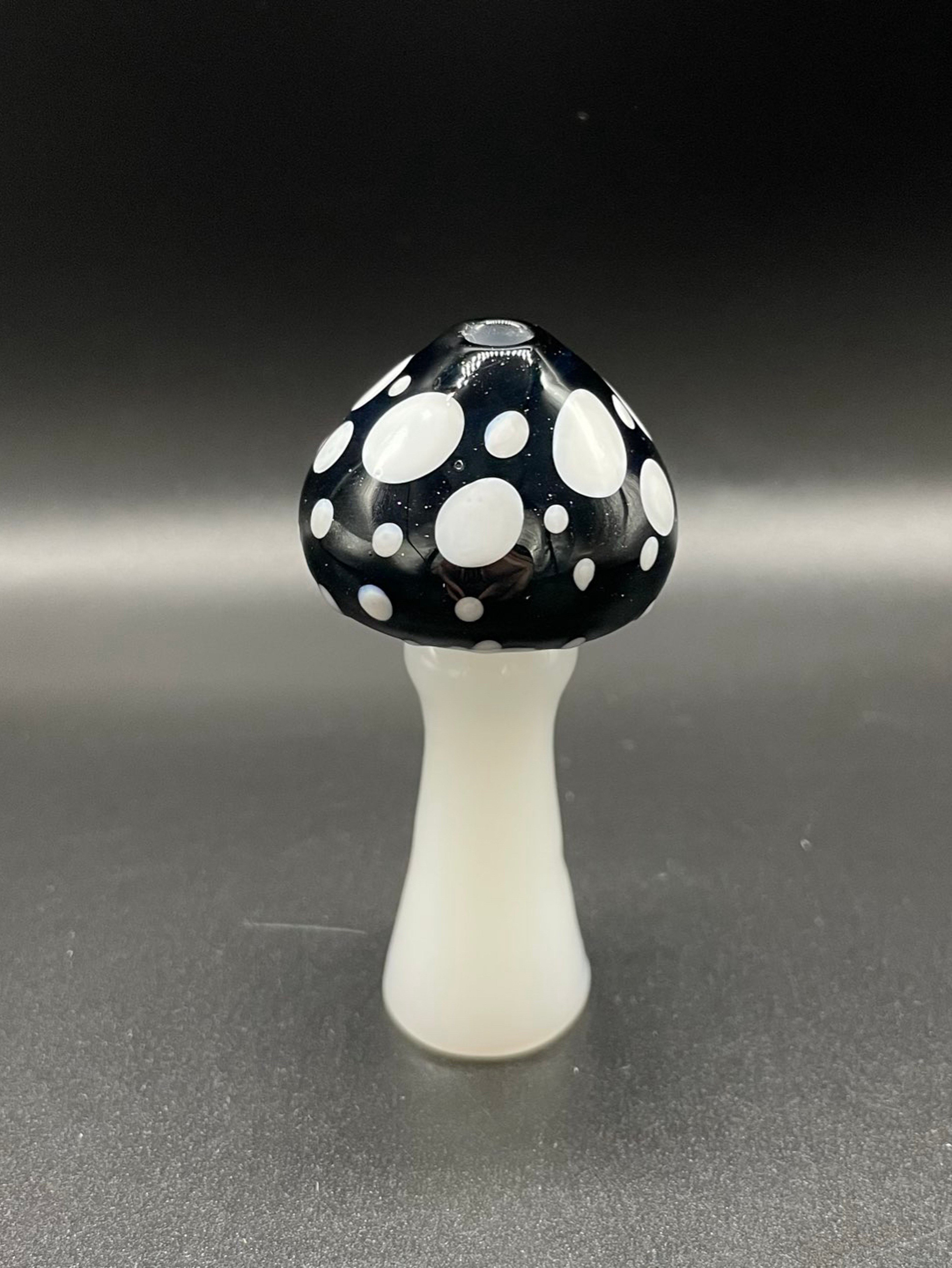 Glasshappy Mushroom Chillum image 0