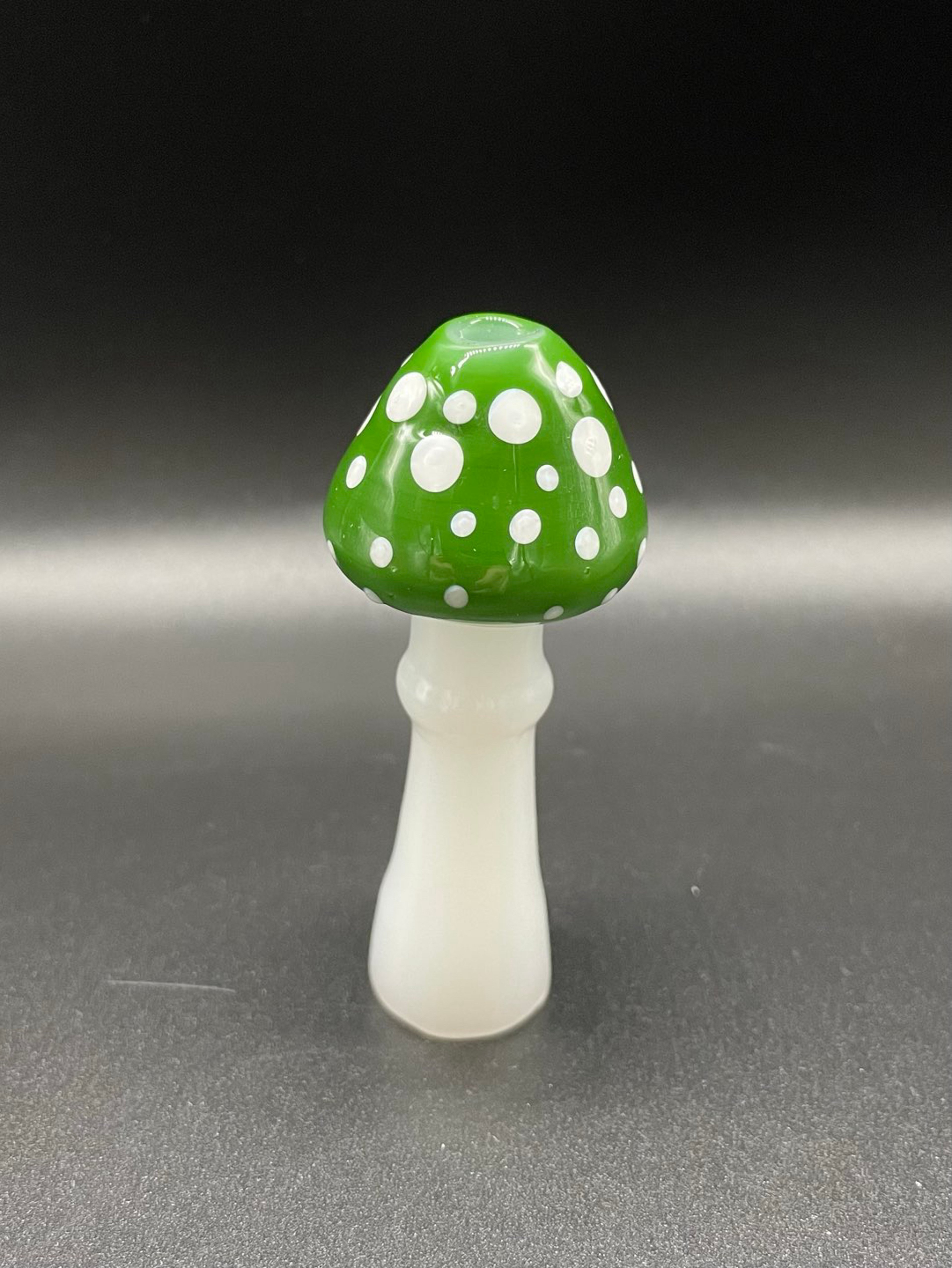 Preview pic of GlassHappy Mushroom Chillum