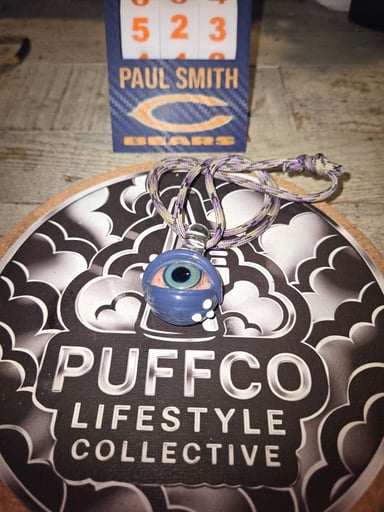 Preview pic of Eye pendant