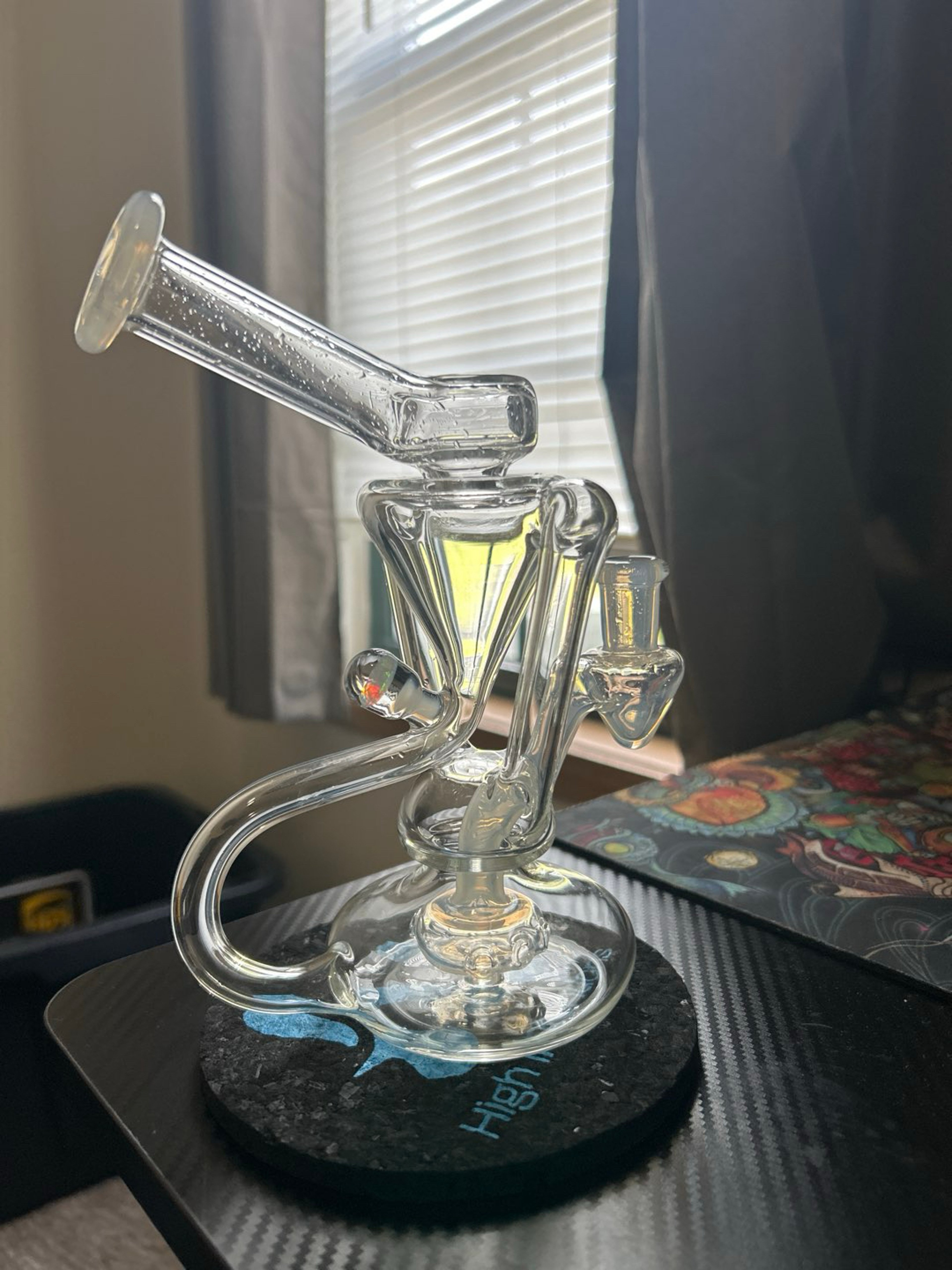 Preview pic of Full sized layed back Boogie glass recycler