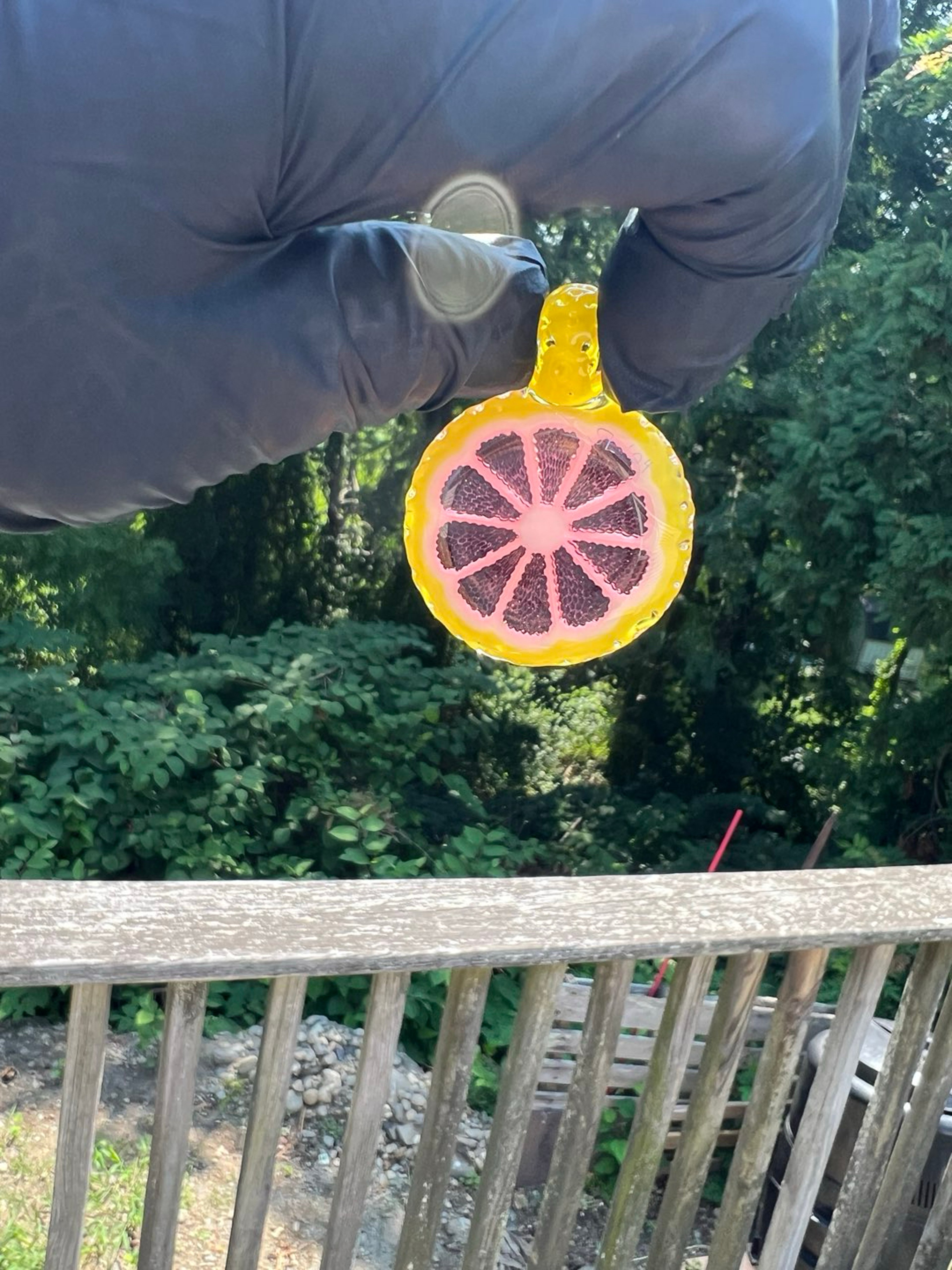 Preview pic of Lyons pink lemon