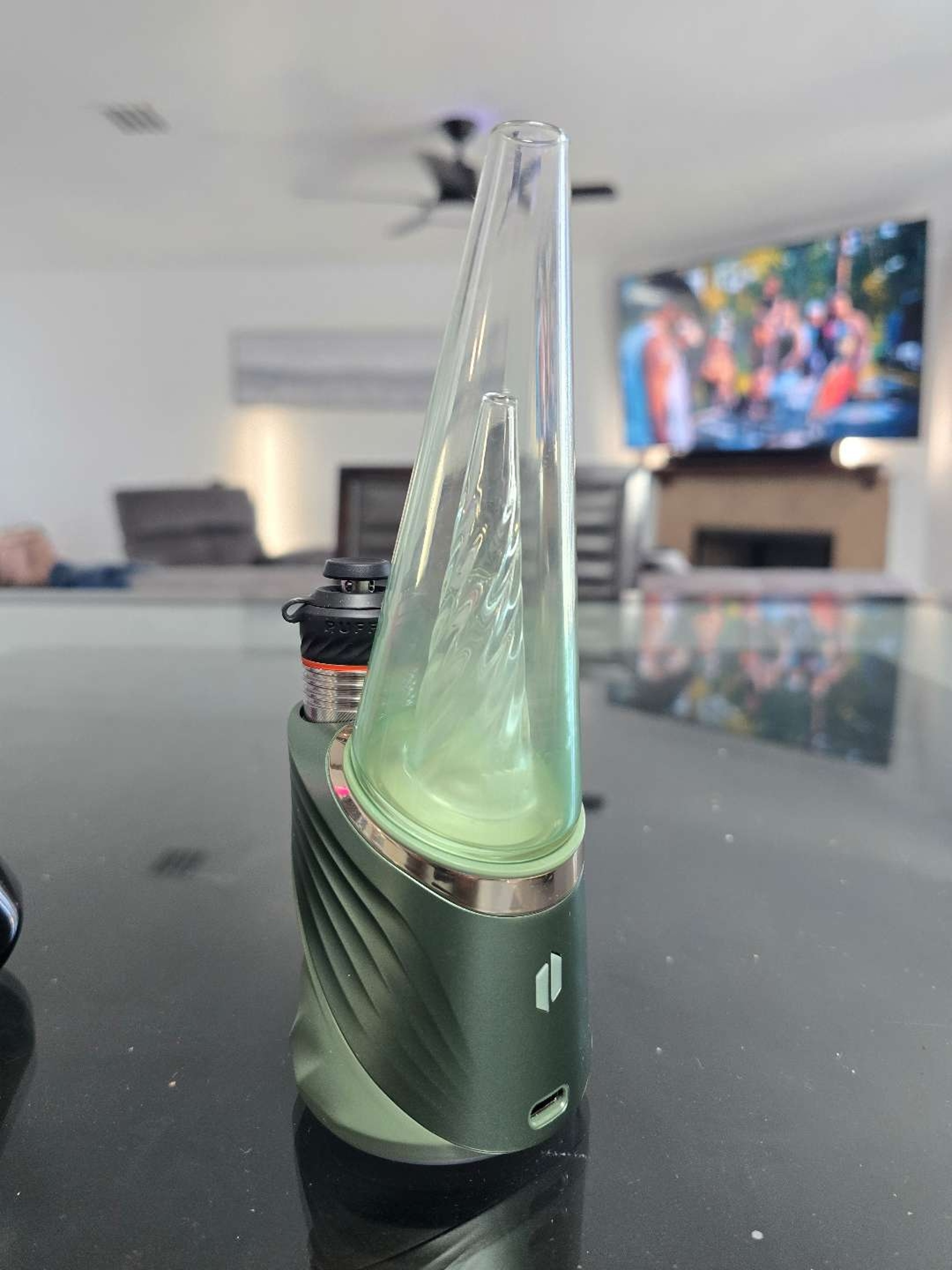 Preview pic of Puffco peak pro flourish edition