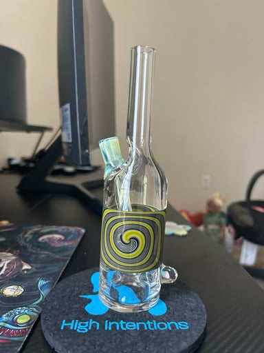 Preview pic of The Glass Mechanic Saki Bottle