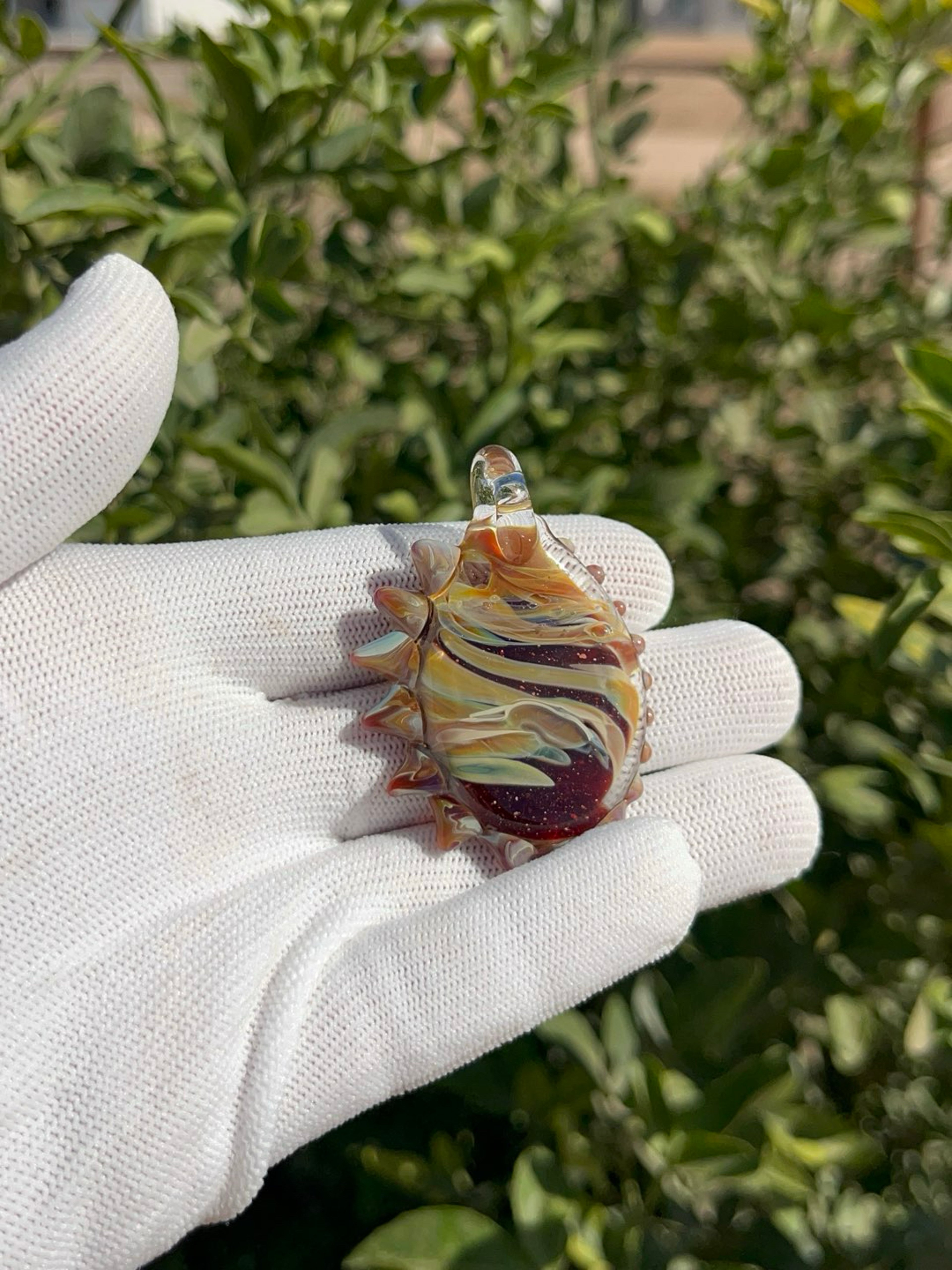 Preview pic of MELT YOU MELLOW Blizzard red pendant