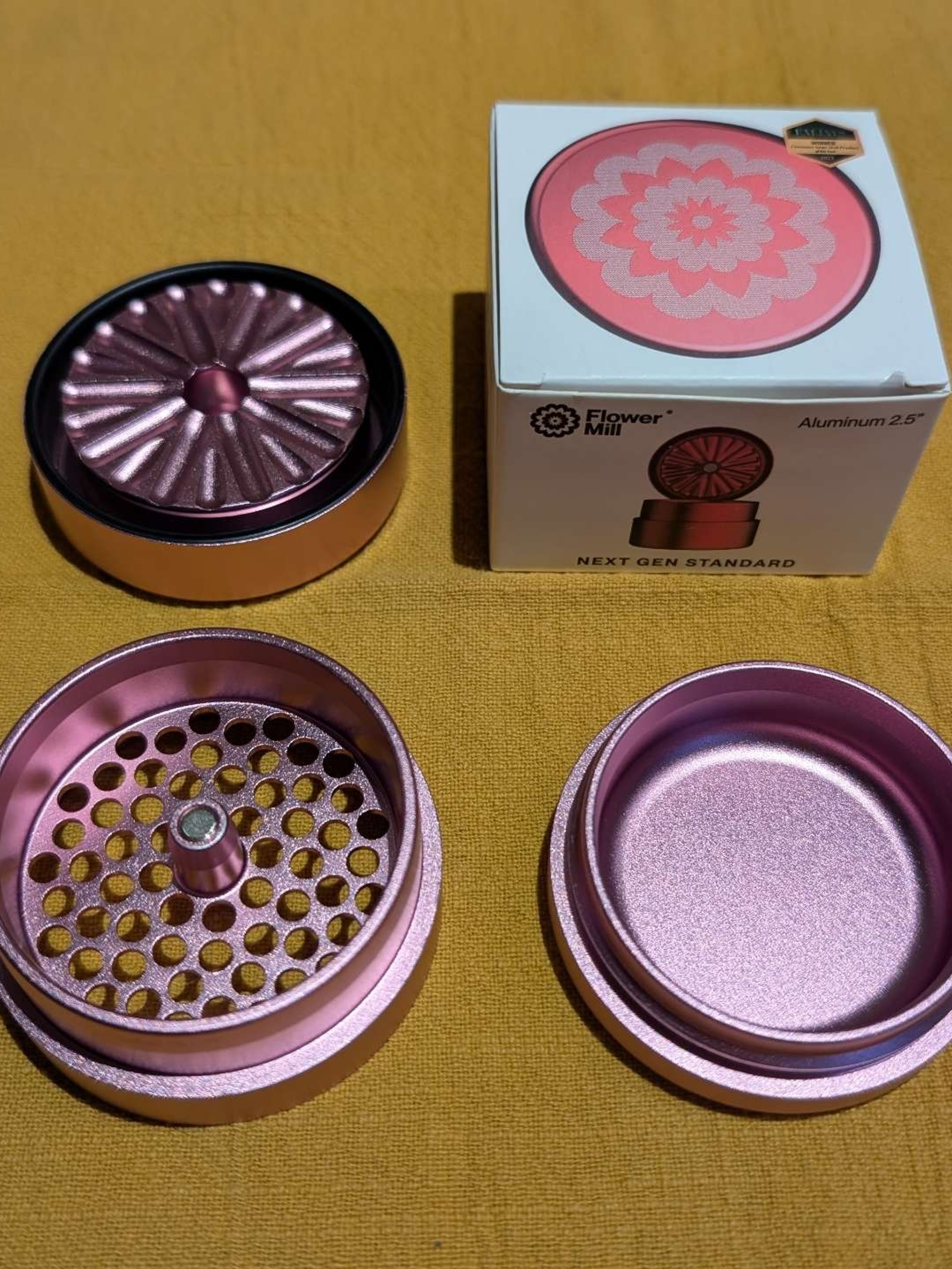 Preview pic of 2.5" Flower Mill