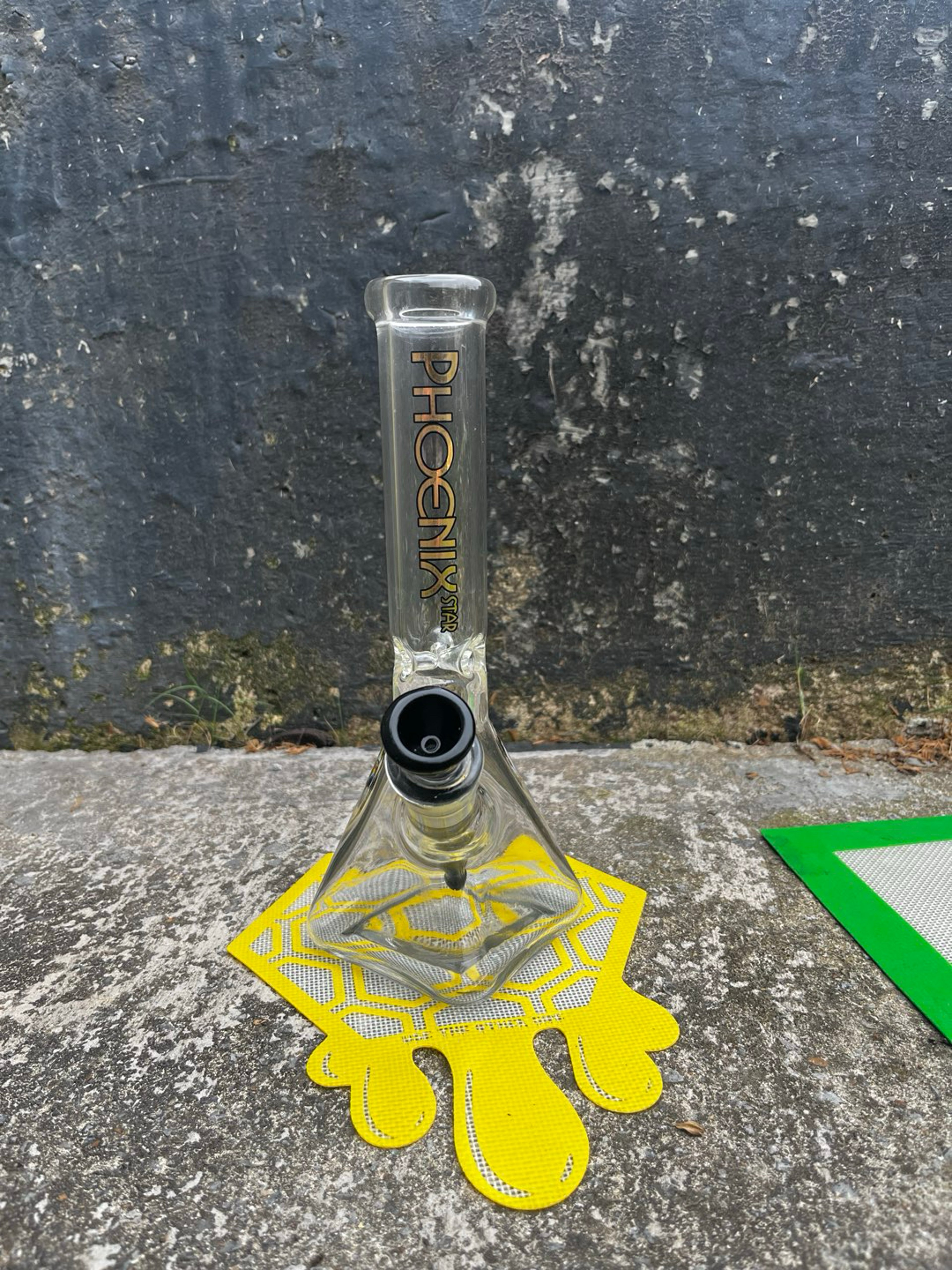 Preview pic of Thick Phoenix square bottom beaker