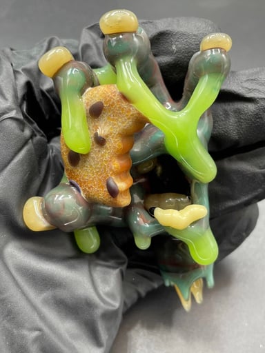 Preview pic of Rob Morrison x HoodRatShit - Collab Pendant
