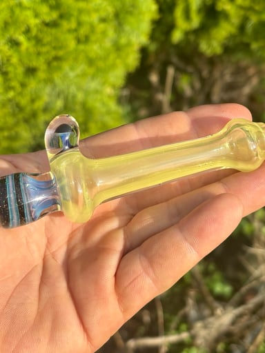 Preview pic of Crushed opal chillum