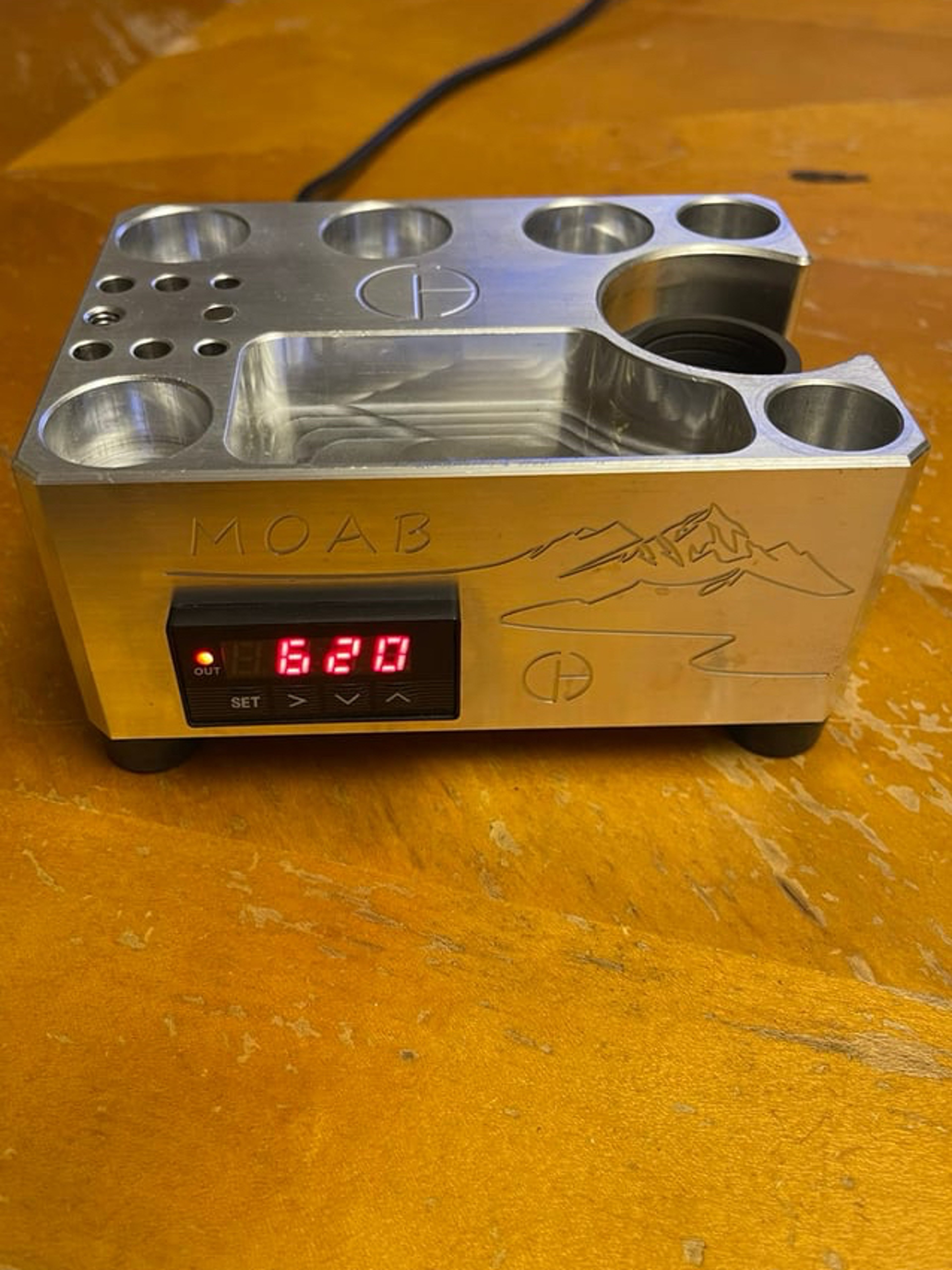 Preview pic of Og Moab vape station for wireless ball vape, flowerpot vape