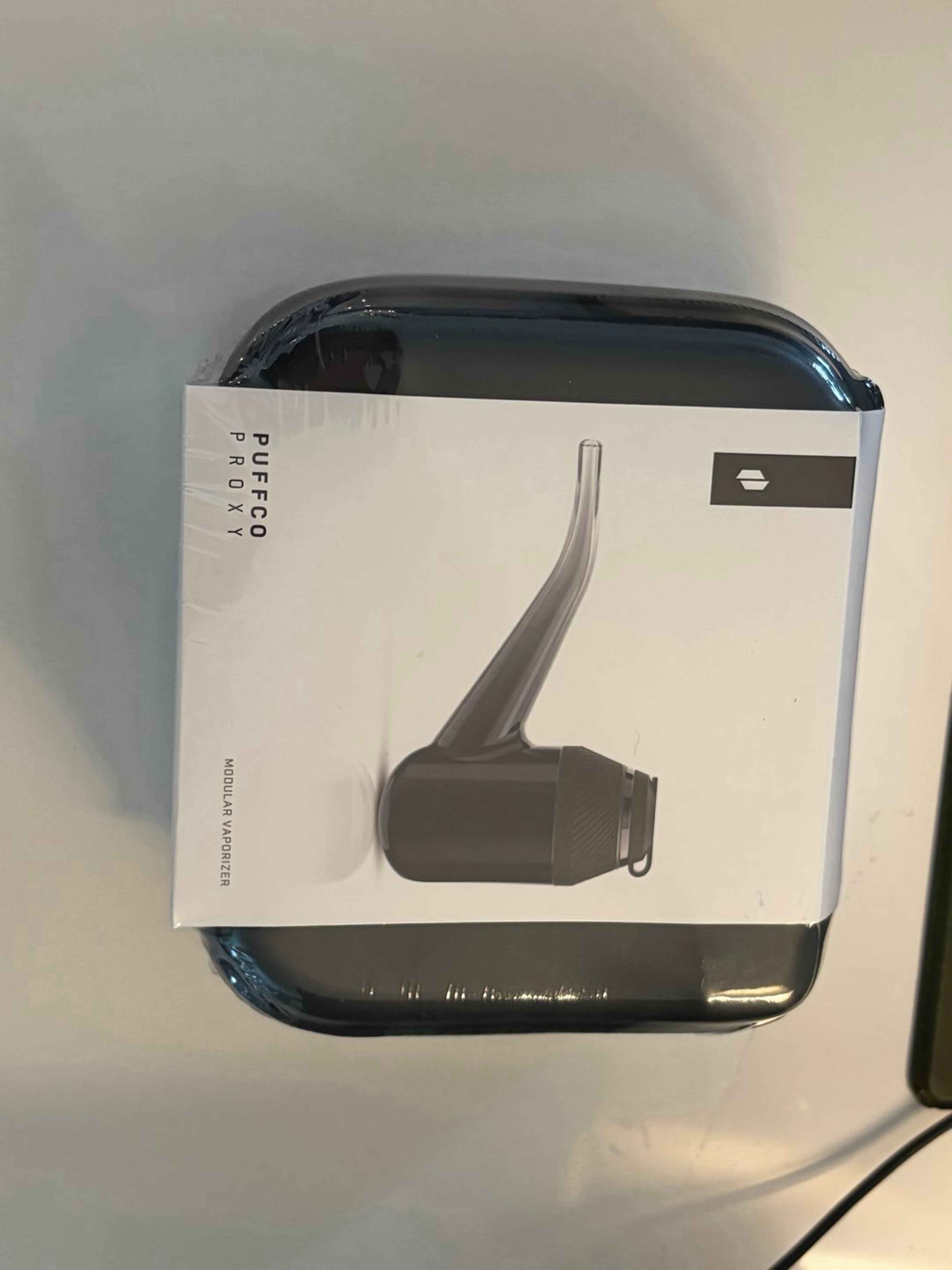Preview pic of Puffco Proxy Modular Vaporizer Black Brand New Sealed Authentic