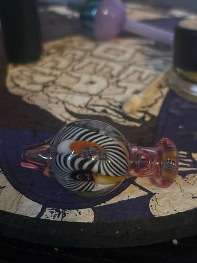 Preview pic of Hollinger glass ball cap