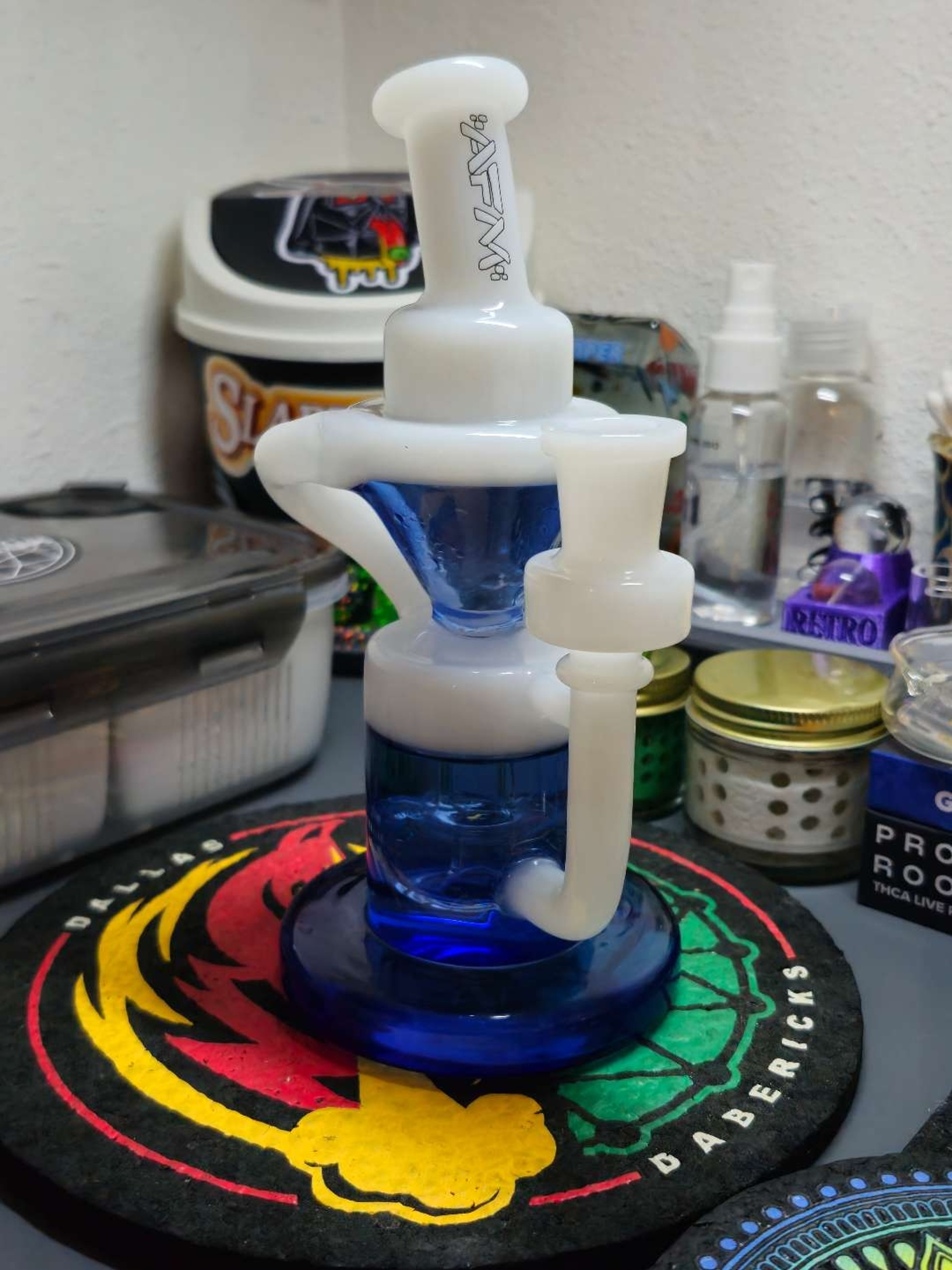 Preview pic of AFM Blue & White single uptake recycler