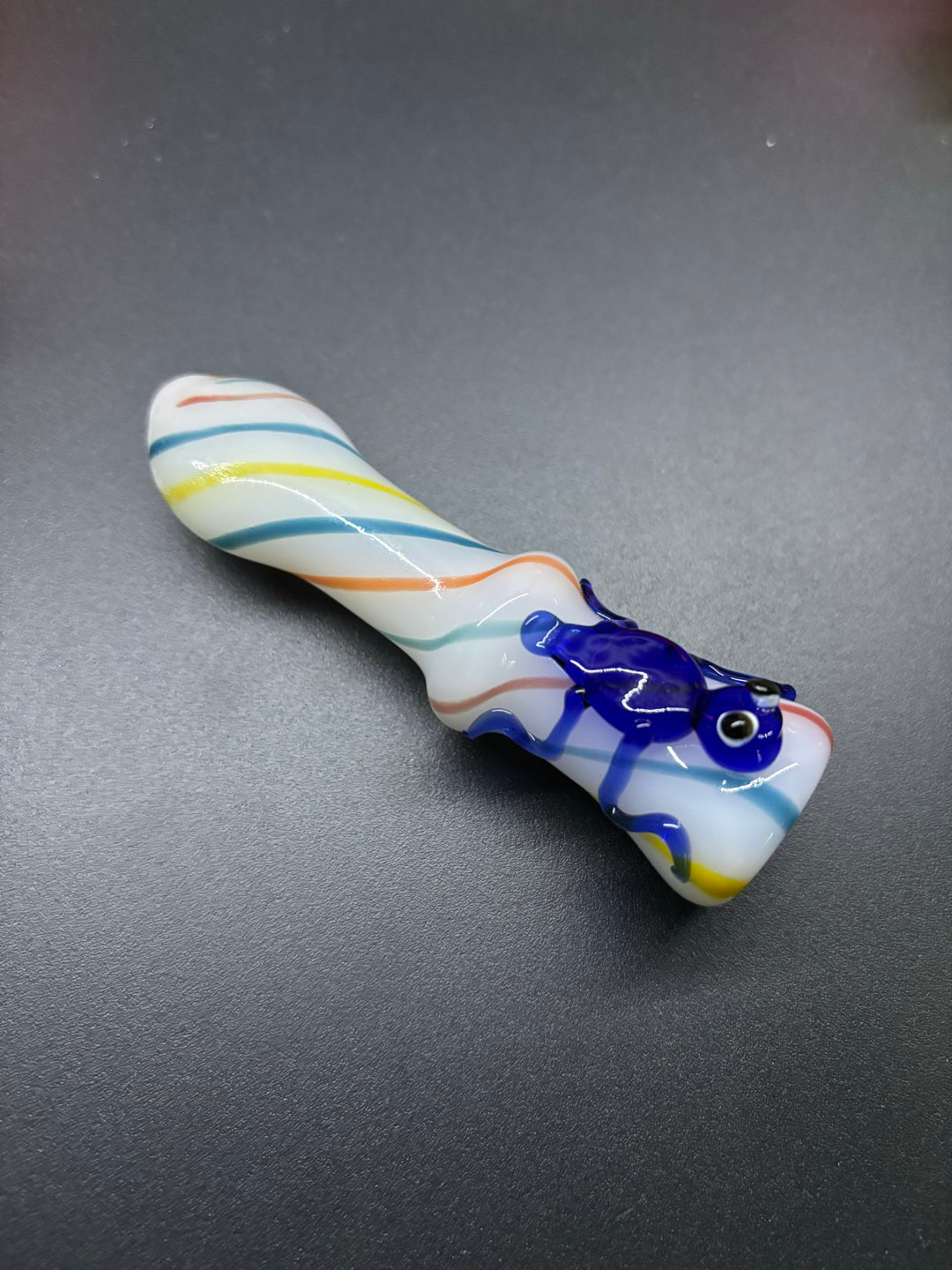 Preview pic of Line work critter chillum