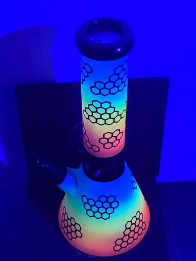 Preview pic of UV Reactive Honeycomb Beaker