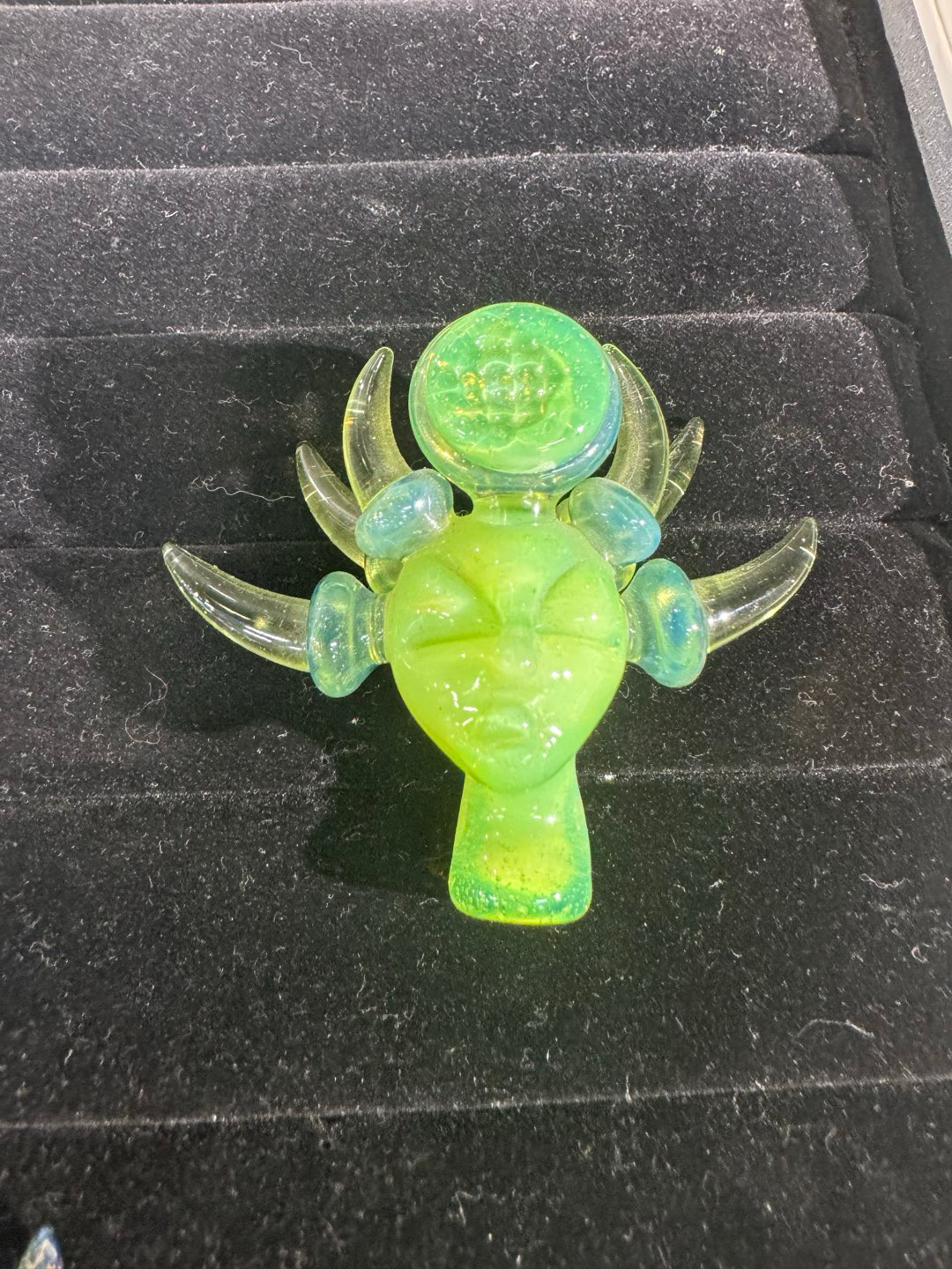 Preview pic of LaceFace x Alexubatuba 2013 “Carmina” #1 2013 Pendant