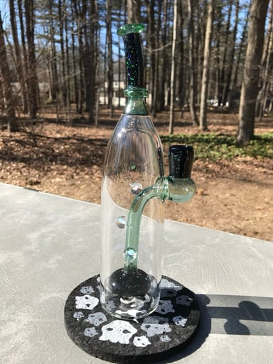 Preview pic of Reedo Glass 2016 Crushed Opal 14mm Bottle w/ UV