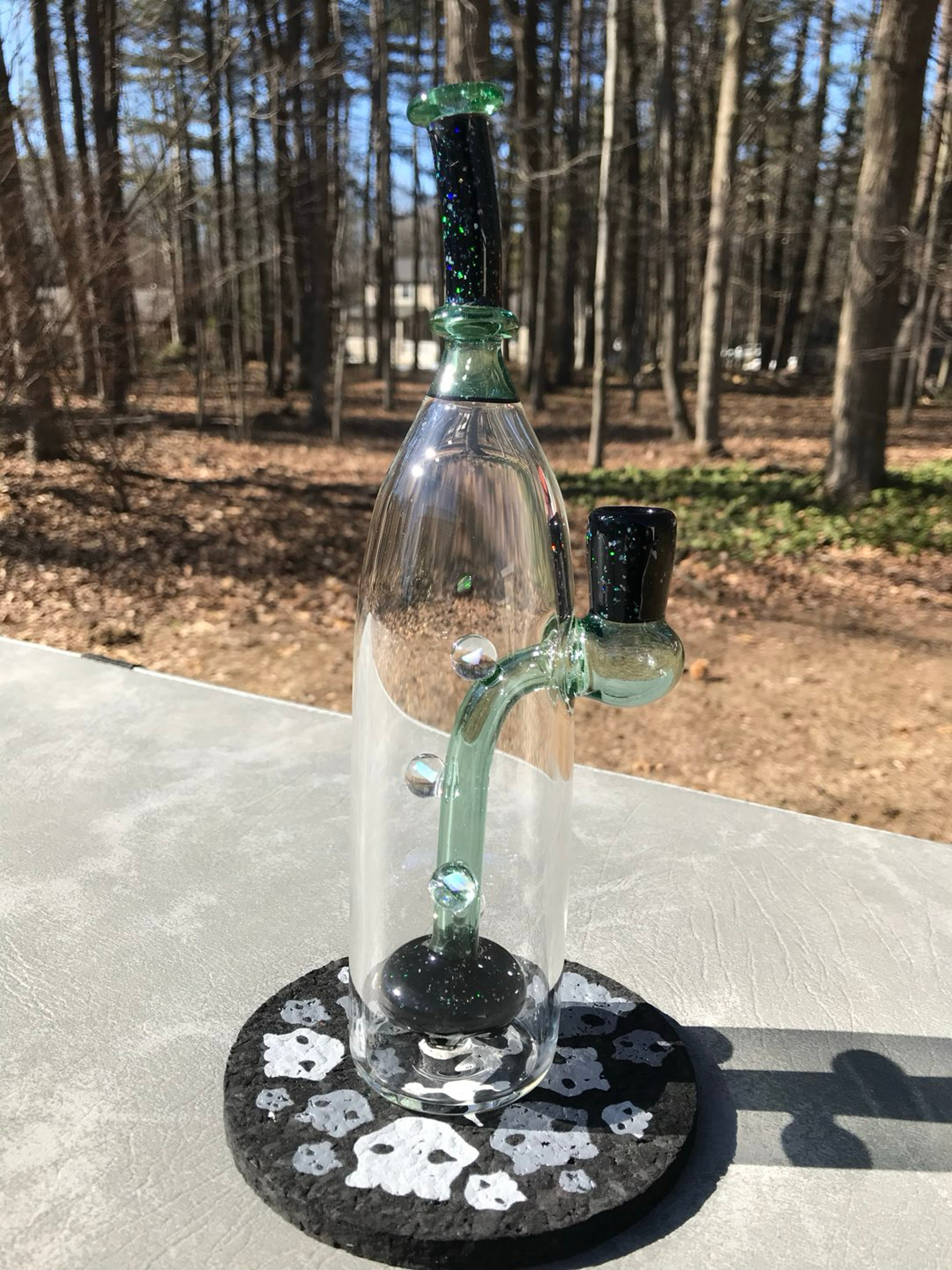 Preview pic of Reedo Glass 2016 Crushed Opal 14mm Bottle w/ UV