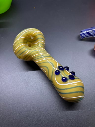 Preview pic of Thick glass solid color linework spoon