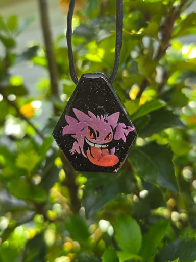 Preview pic of Seconds Gengar Layered Glow Pendant