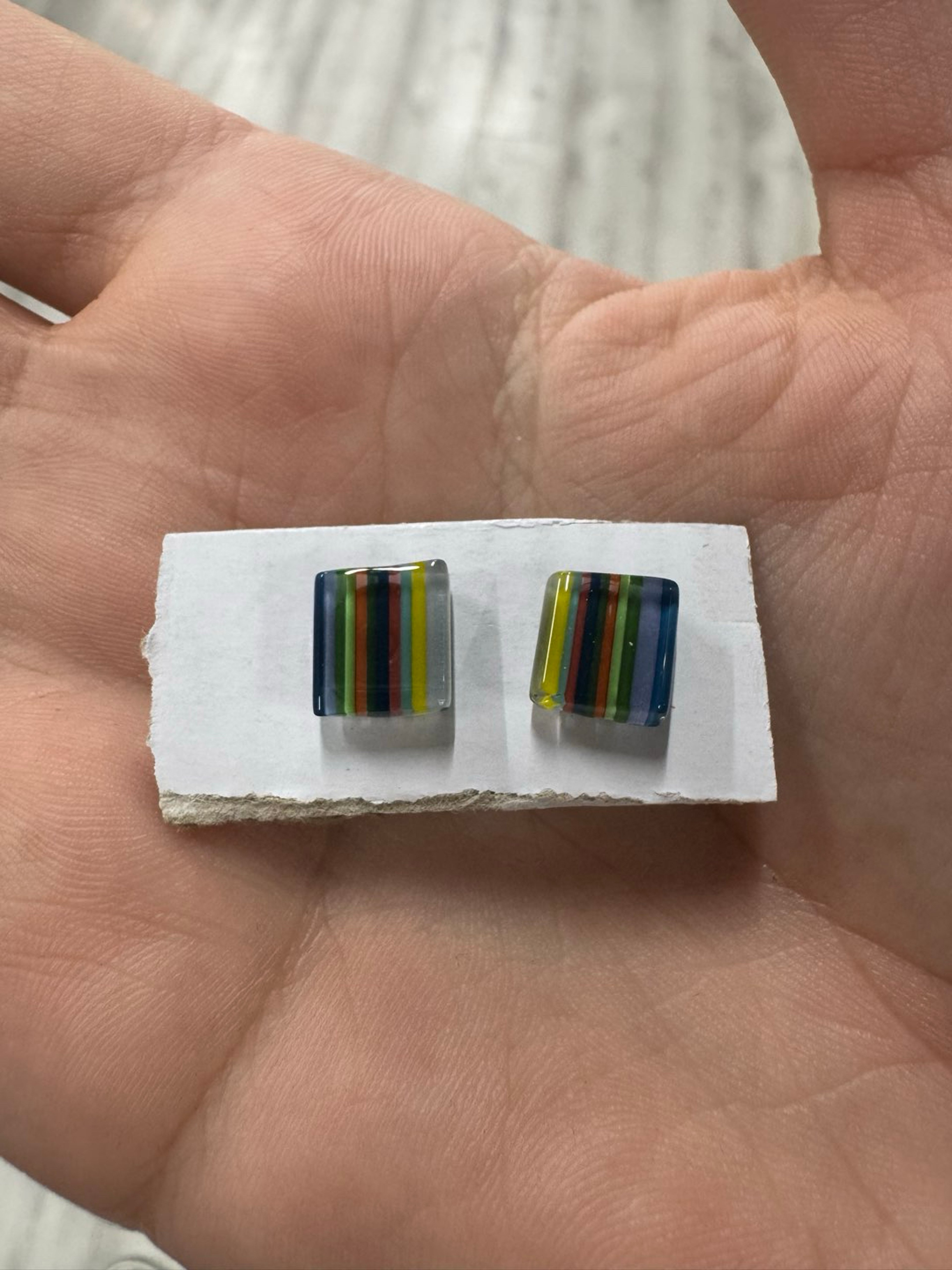 Preview pic of Carlson Jones Chip Earrings Set