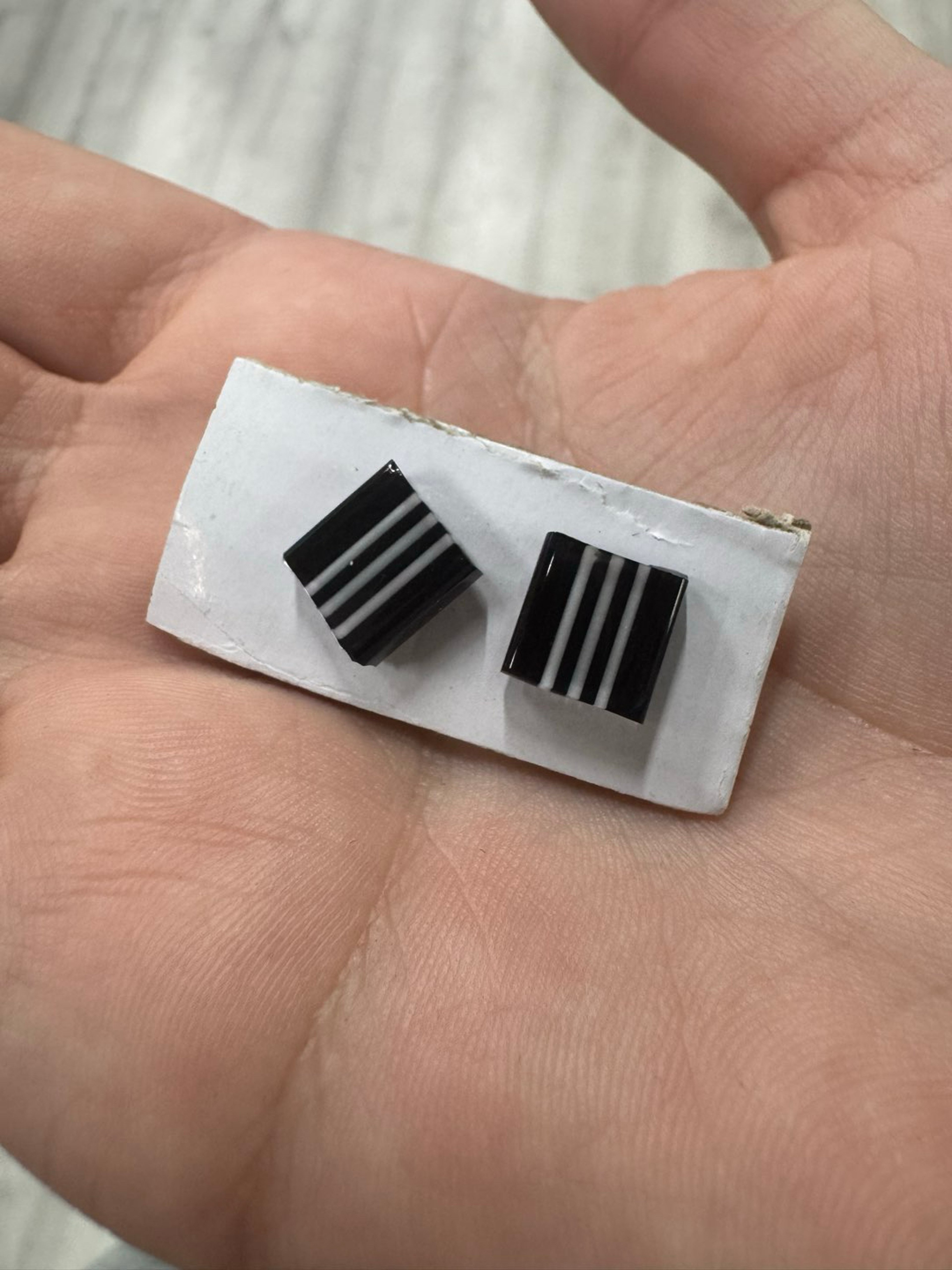 Preview pic of Carlson Jones Chip Earrings Set