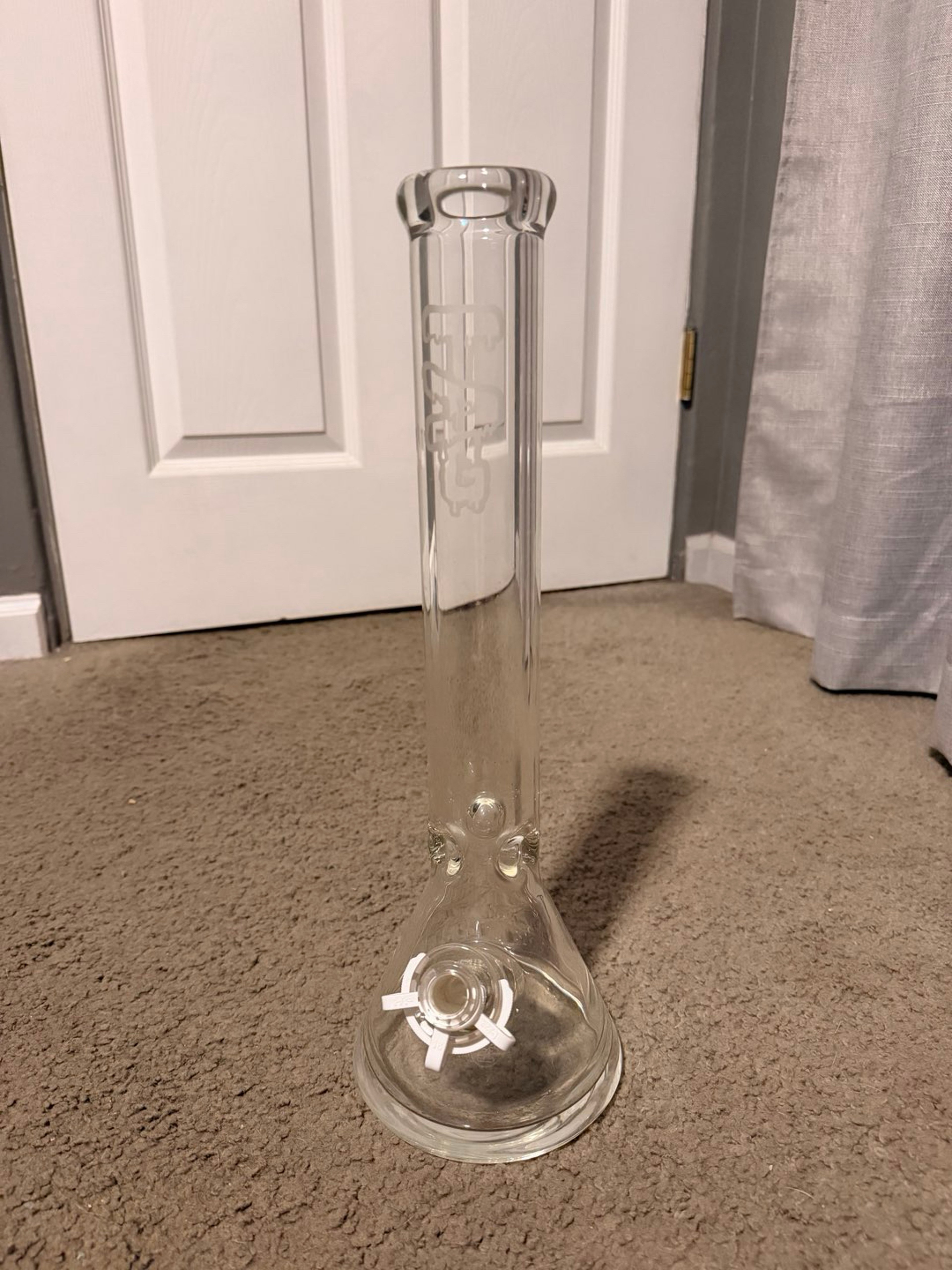 Preview pic of TAG 18” Beaker Bong with wet ash catcher and grinder combo