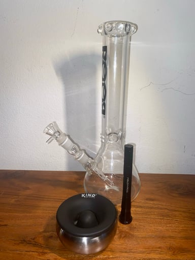 Preview pic of 14” ROOR BEAKER BONG INCL TITAN-STEM