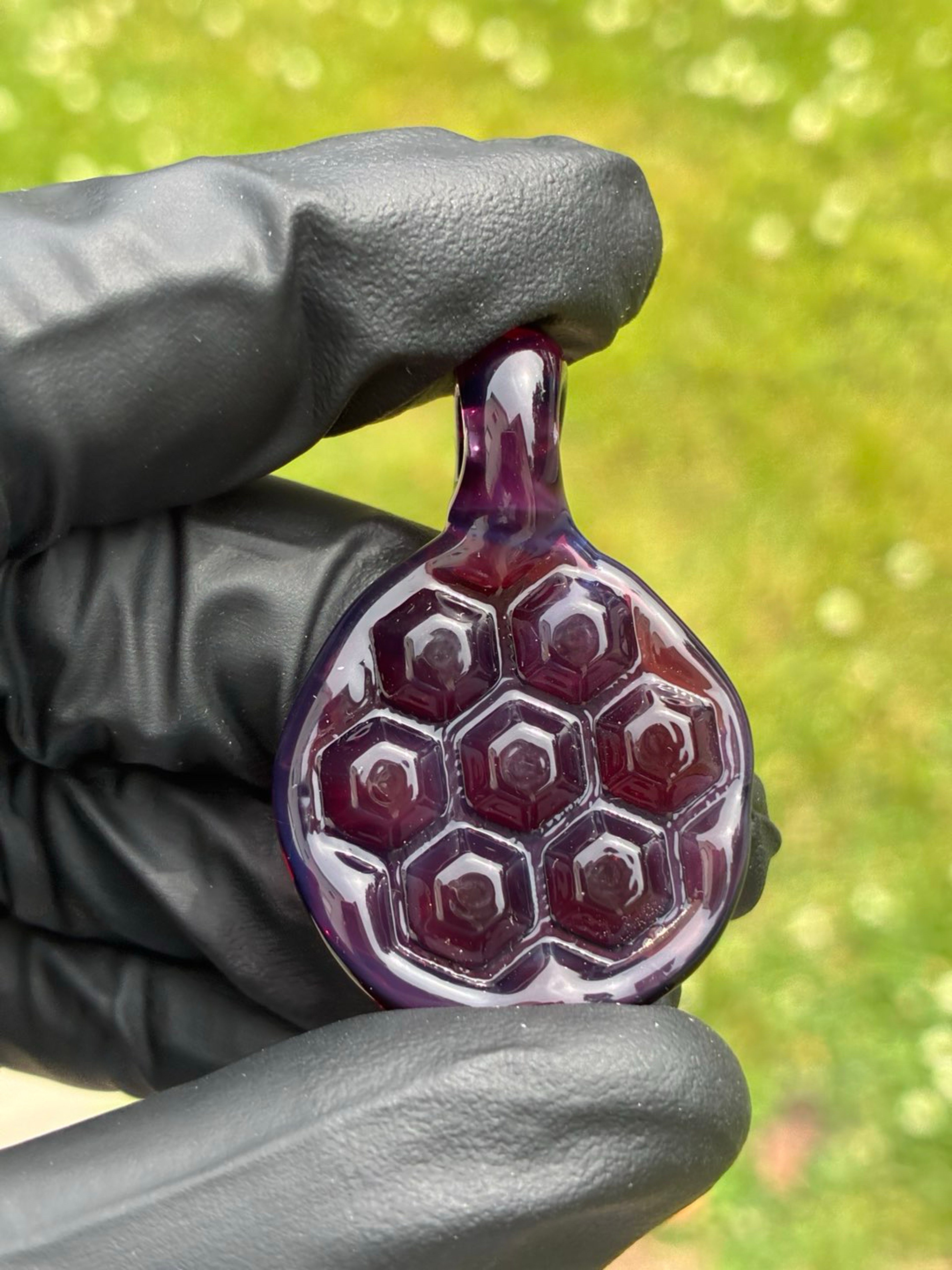 Preview pic of Honeycomb pendant