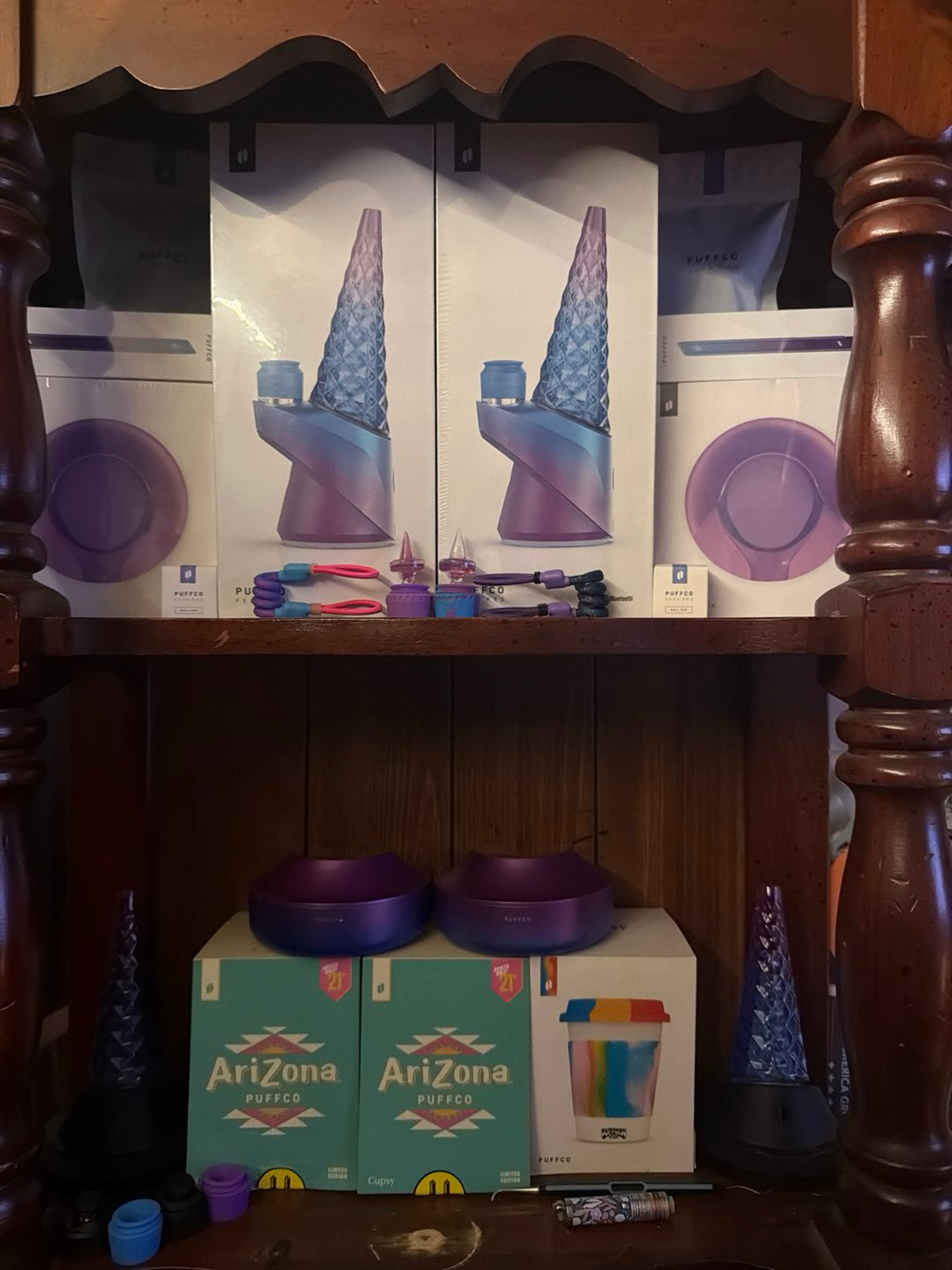 Preview pic of Puffco exclusive limited lot bundle