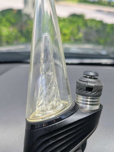 Preview pic of Puffco Peak Pro Package – Excellent Condition
