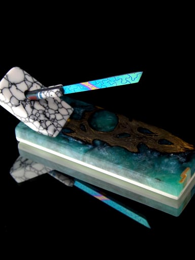 Preview pic of Wrong Turn Crafts Titanium Katana Dabber with Stand