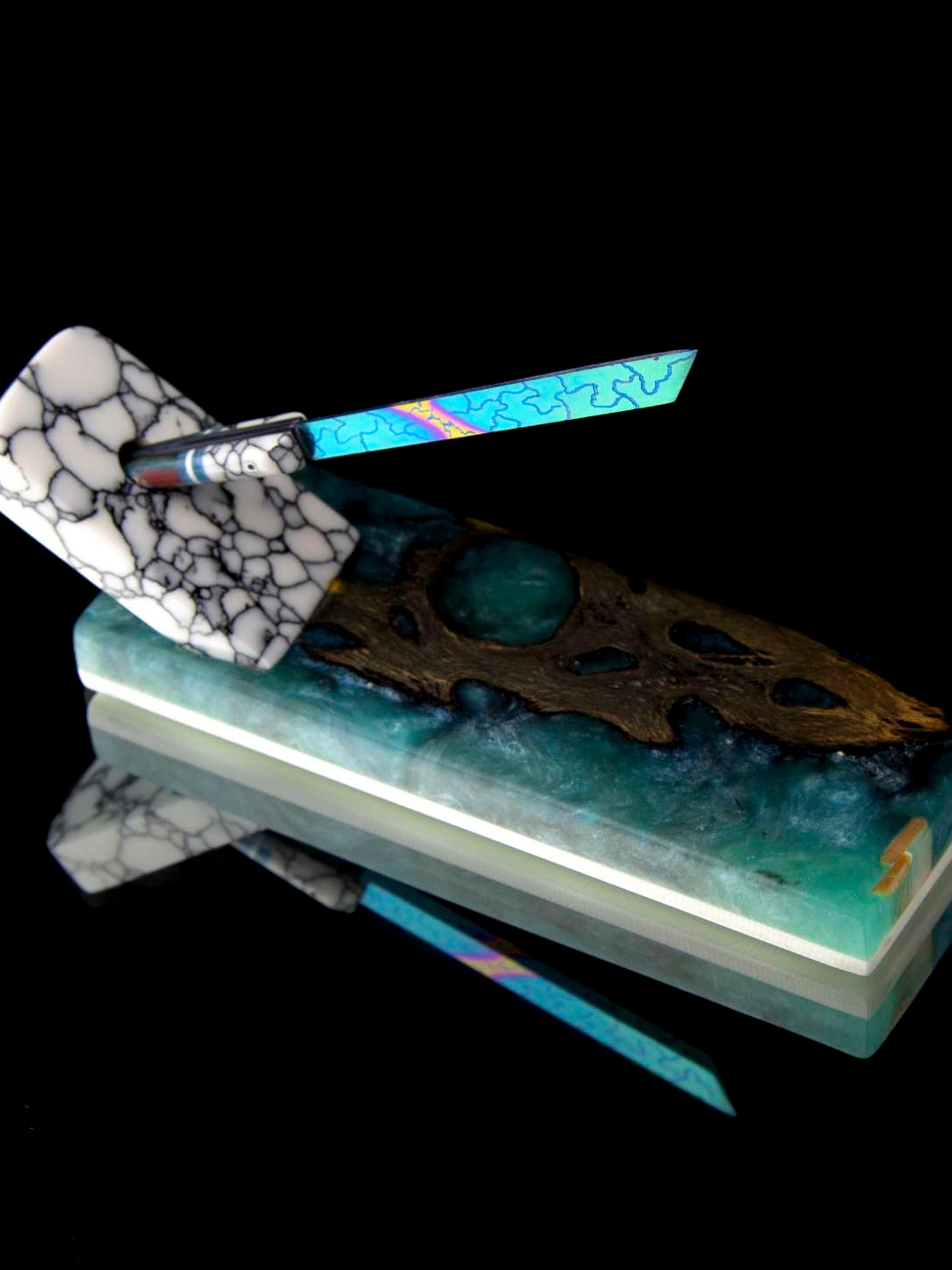 Wrong Turn Crafts Titanium Katana Dabber with Stand image 0