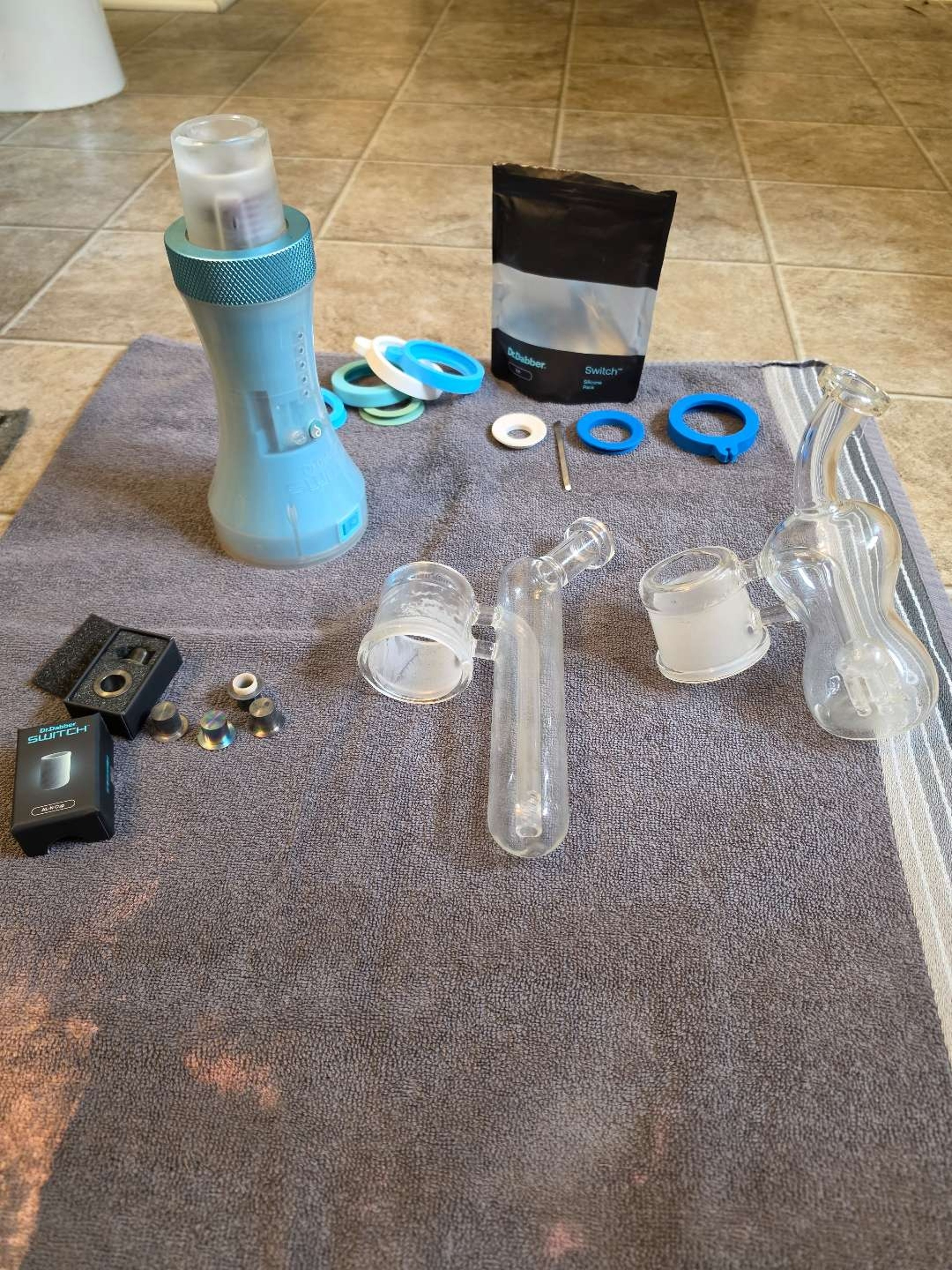Preview pic of Dr dabber switch glow in the dark *Limited edition
