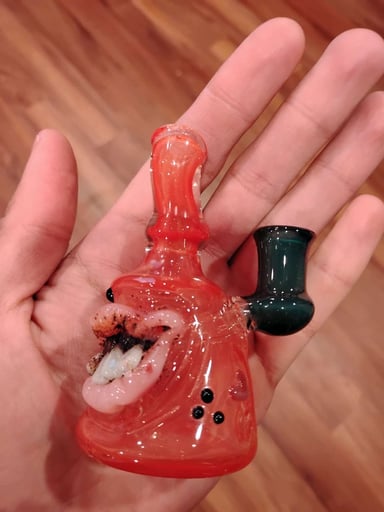Preview pic of (Iroczii solo) 2023 micro (rare) 10mm from Las Vegas glass show...